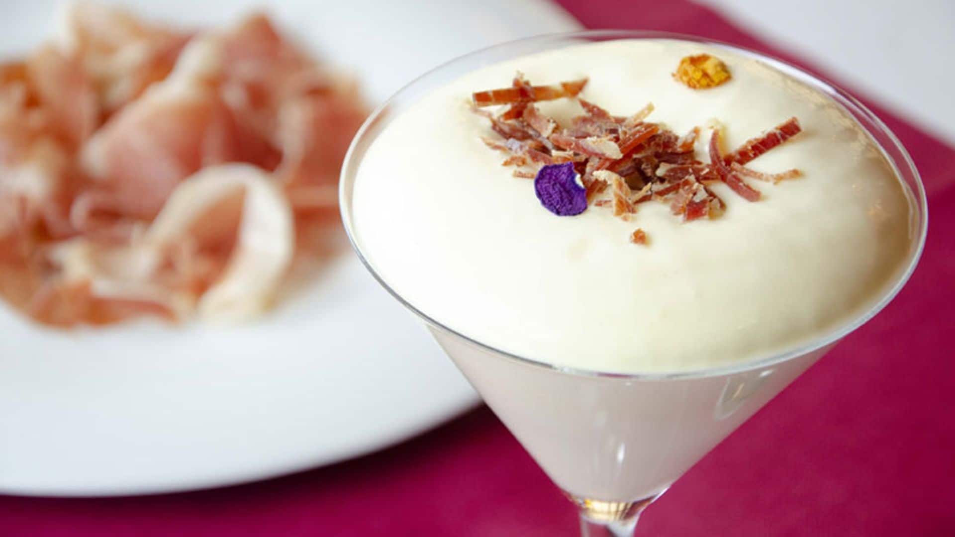 Mousse de queso gruyer con sal de jamón