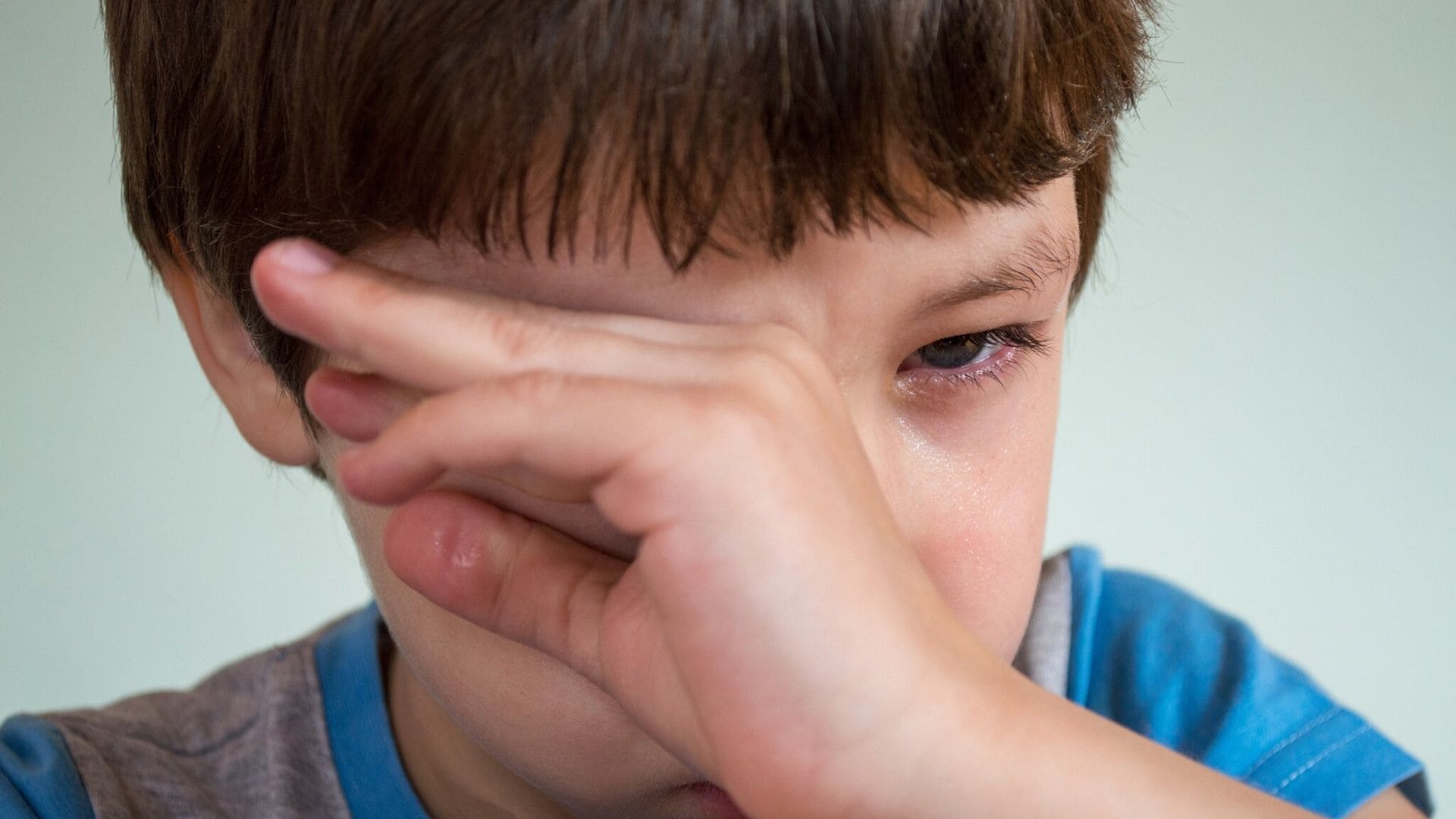 Conjuntivitis: ¿puedo llevar a mi hijo al colegio?