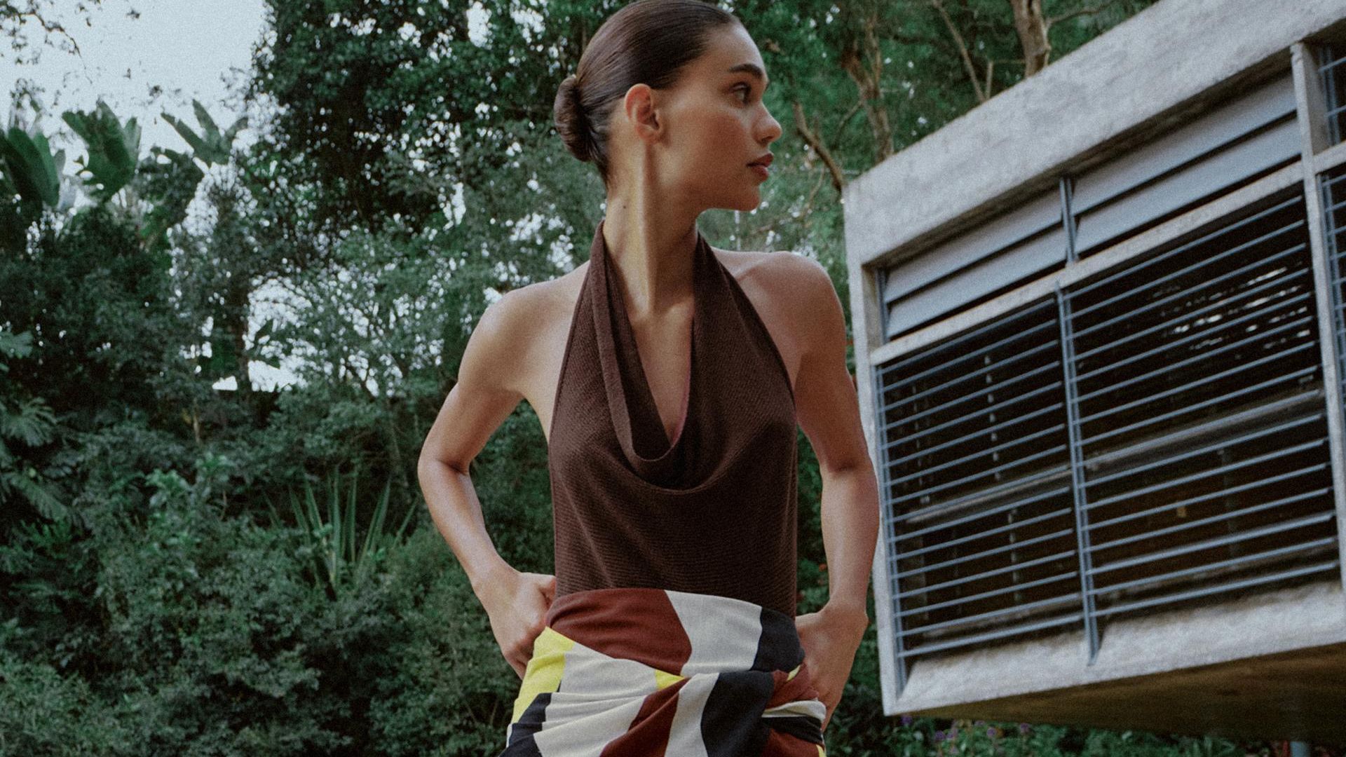 Zara lanza 6 faldas estilo pareo para mujeres de +40 que hacen tipazo y se pueden llevar en la playa y la ciudad este verano