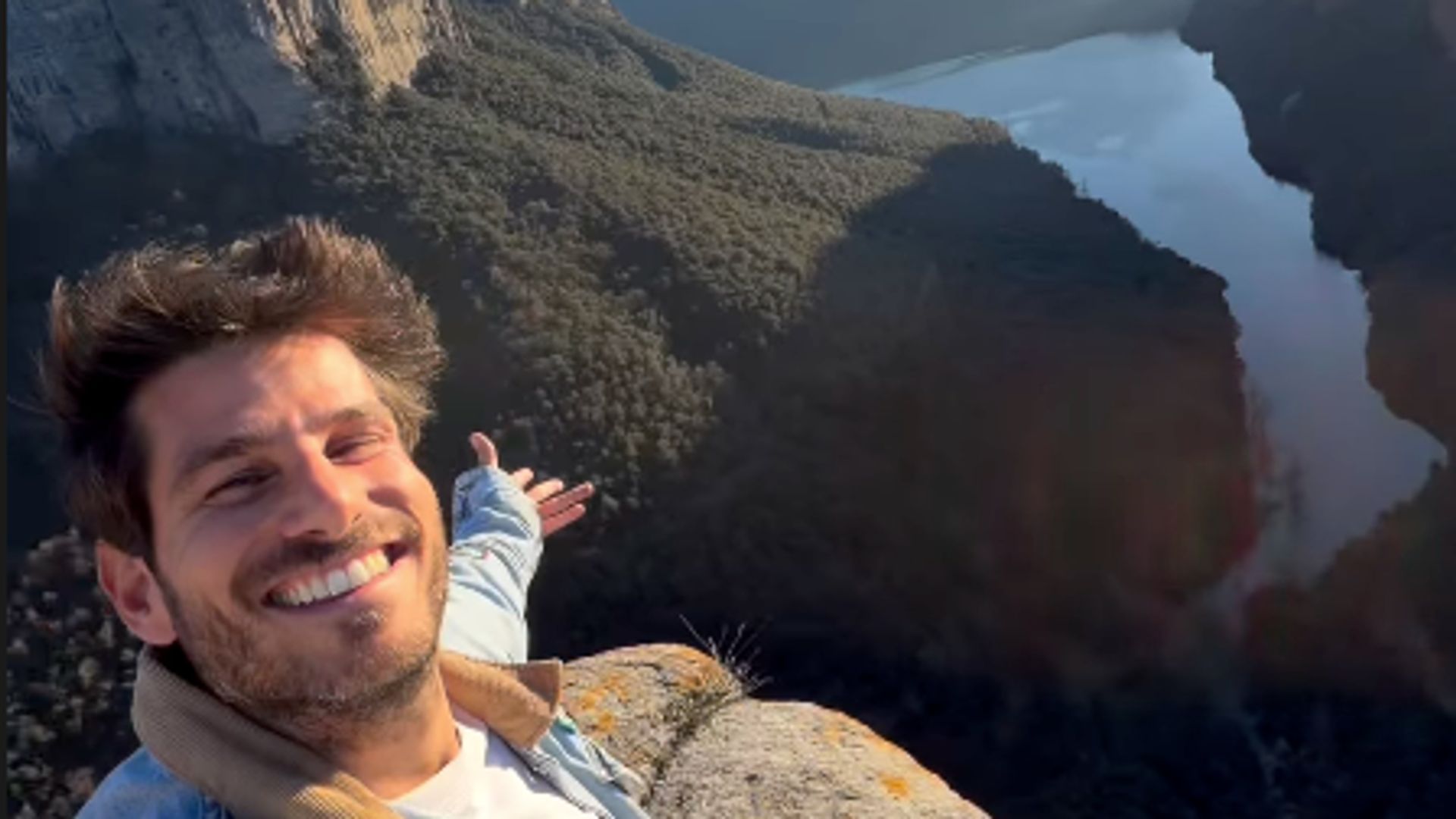 La ruta de Cesc Escolà con su madre por Osona: naturaleza, mesa y familia