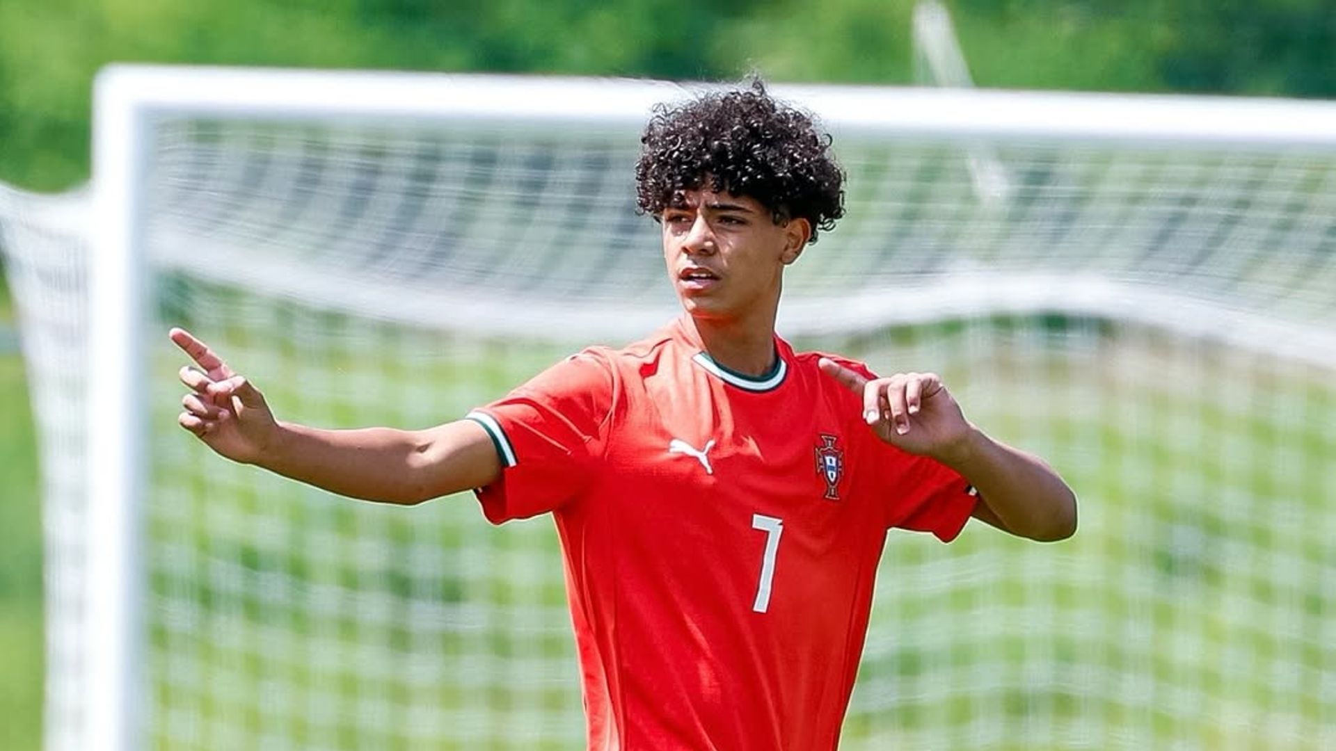 El hijo de Cristiano Ronaldo entrena con el Real Madrid: el verdadero motivo de su paso por Valdebebas