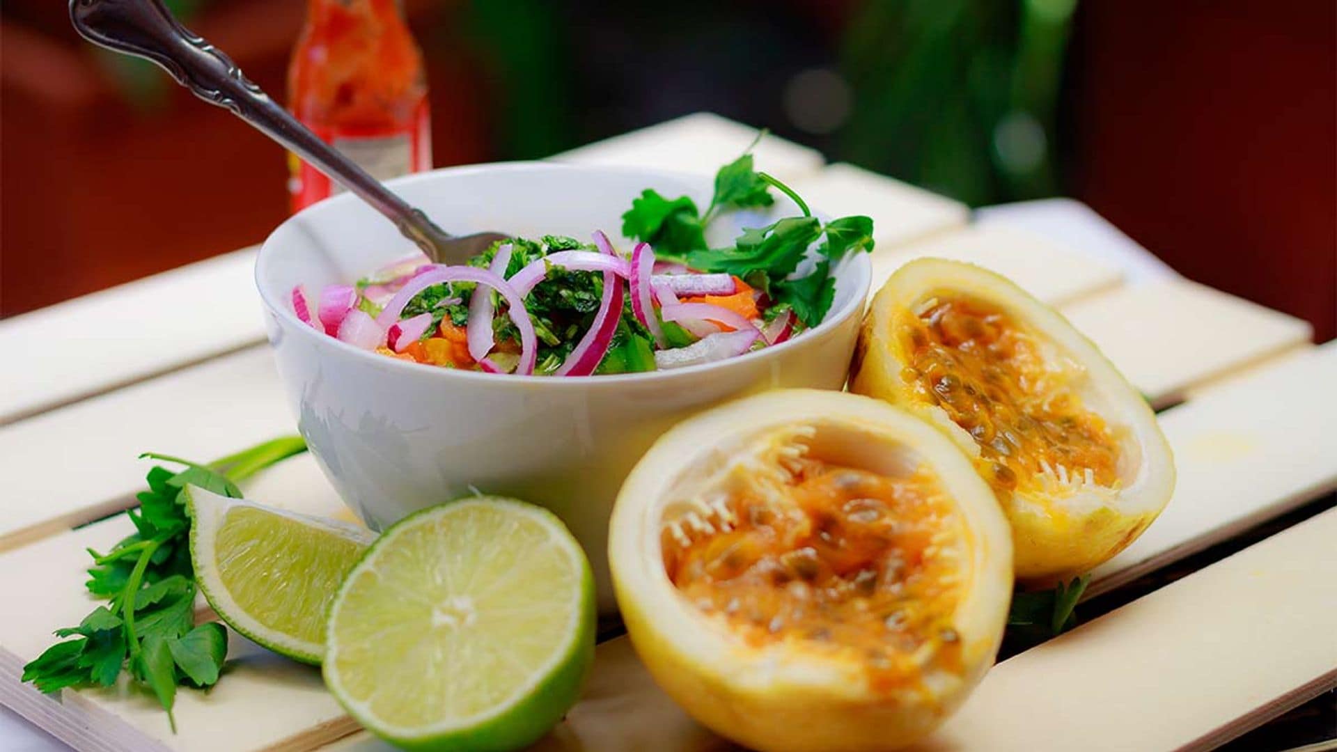 Mini bol de ensalada tropical