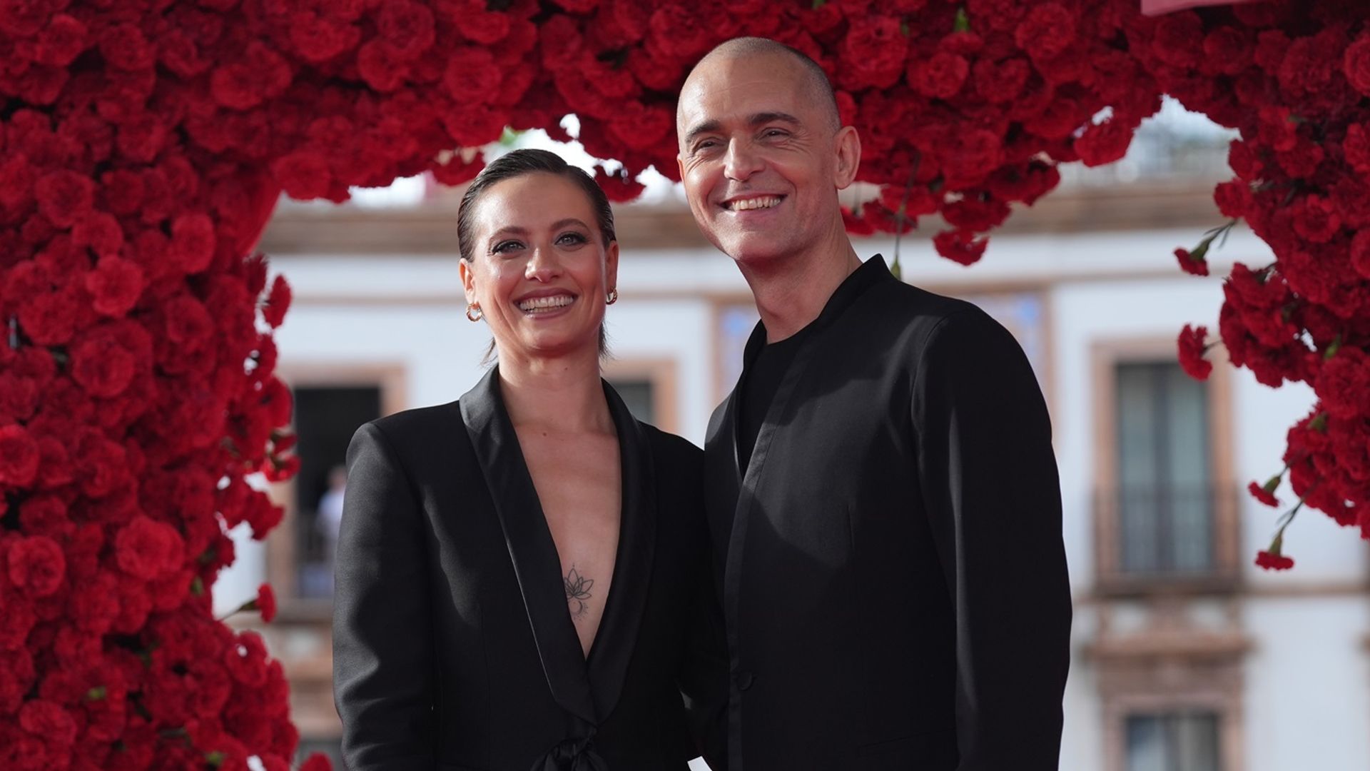 Michelle Jenner y Pedro Alonso en la premiere de la segunda temporada de 'Berlín' en Sevilla.