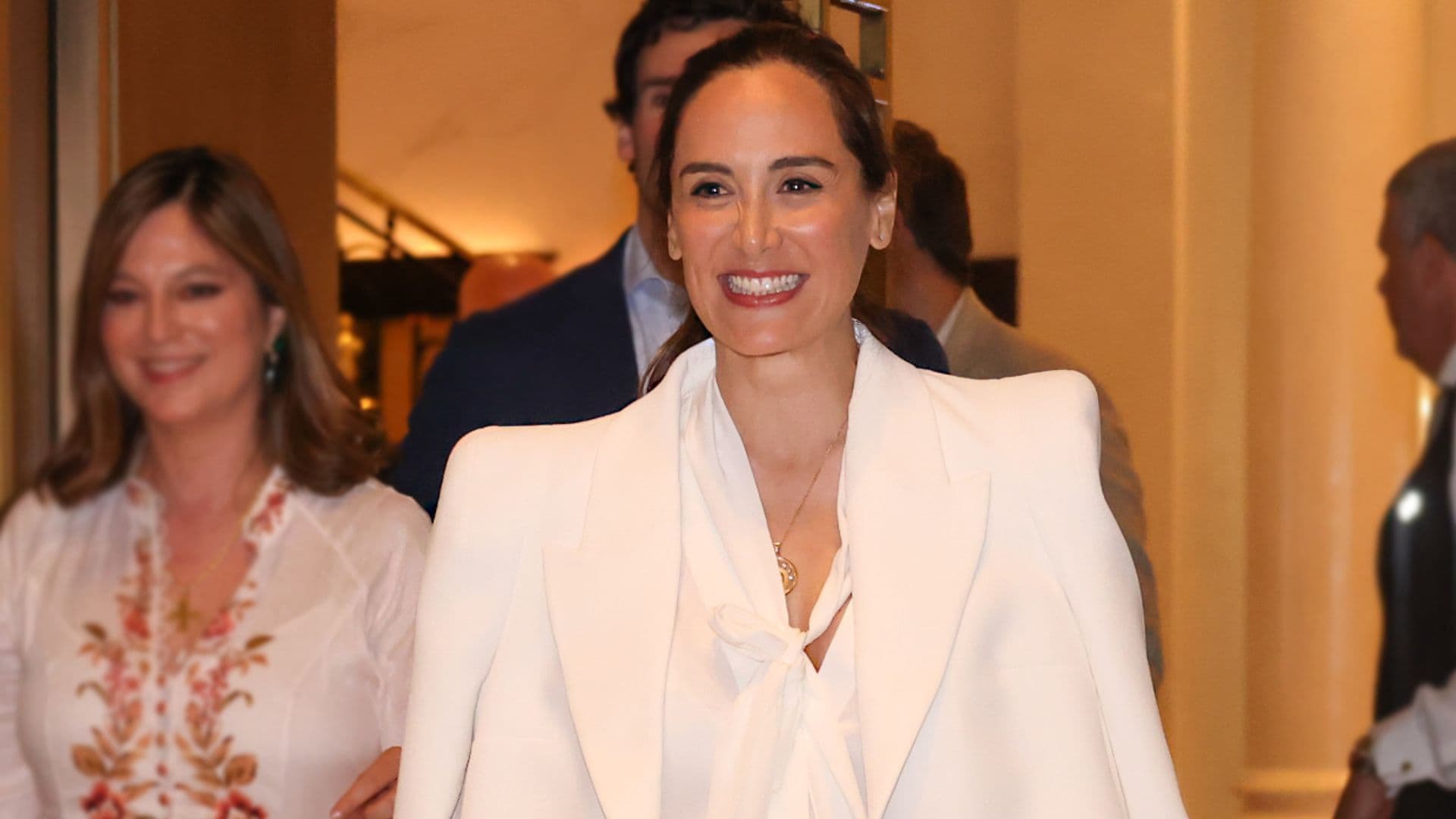 Tamara Falcó reaparece en televisión luciendo orgullosa su anillo de casada y rememorando el día de su boda