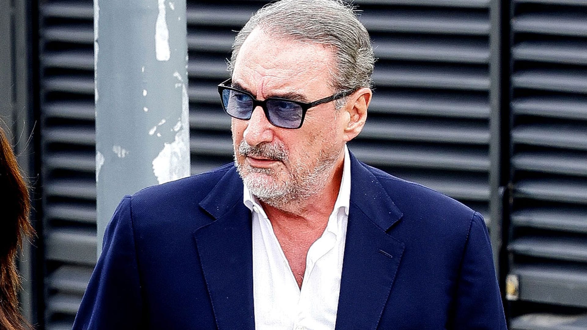 Multitud de personalidades arropan a la familia de Pepe Domingo Castaño en la capilla ardiente: de Carlos Herrera a Emilio Butragueño