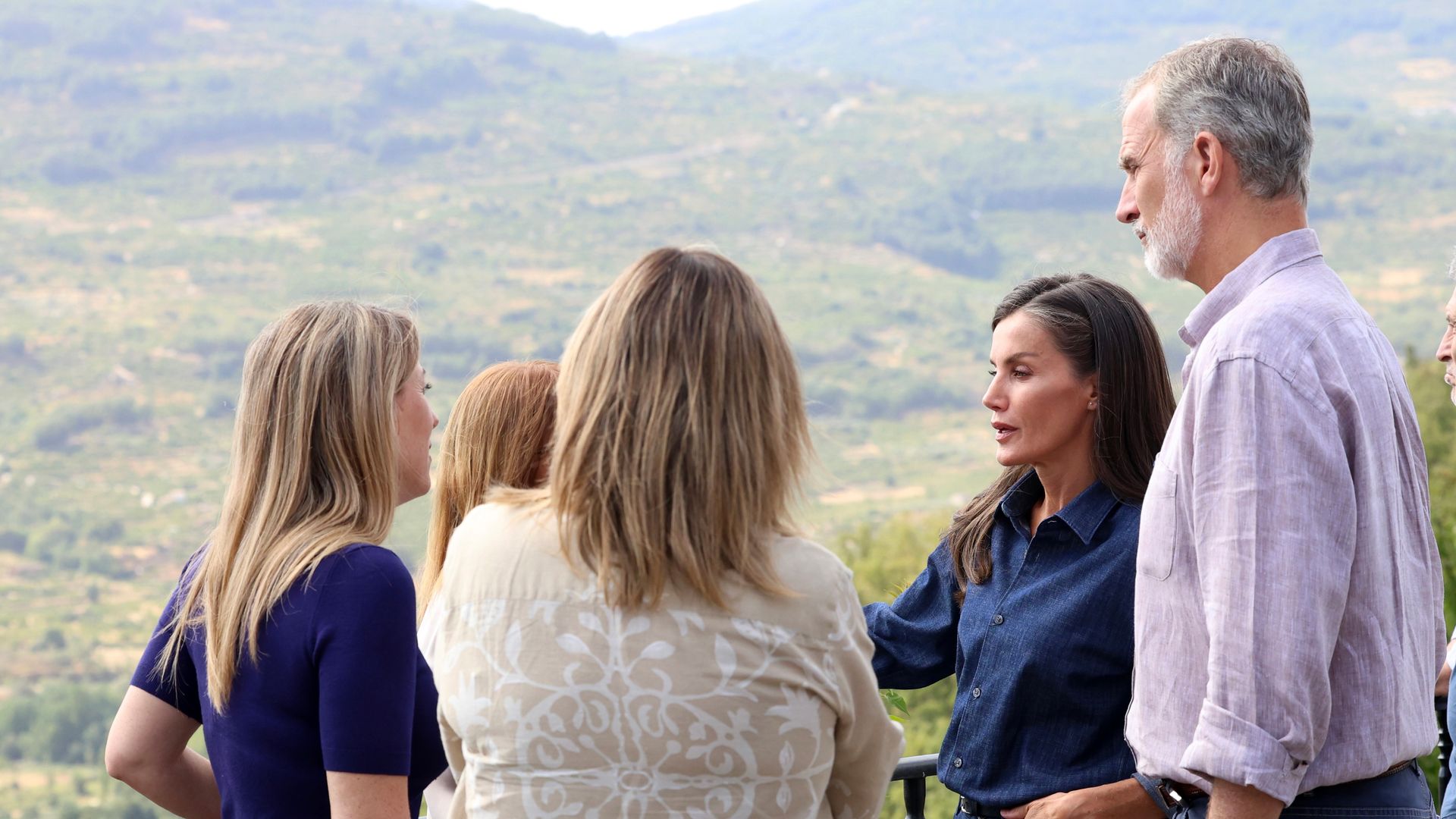 Felipe y Letizia visitan Cáceres tras los incendios