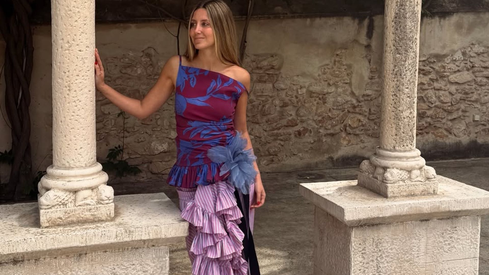 Soy editora de moda y estas son mis 10 invitadas favoritas del fin de semana: elegantes y muy atrevidas