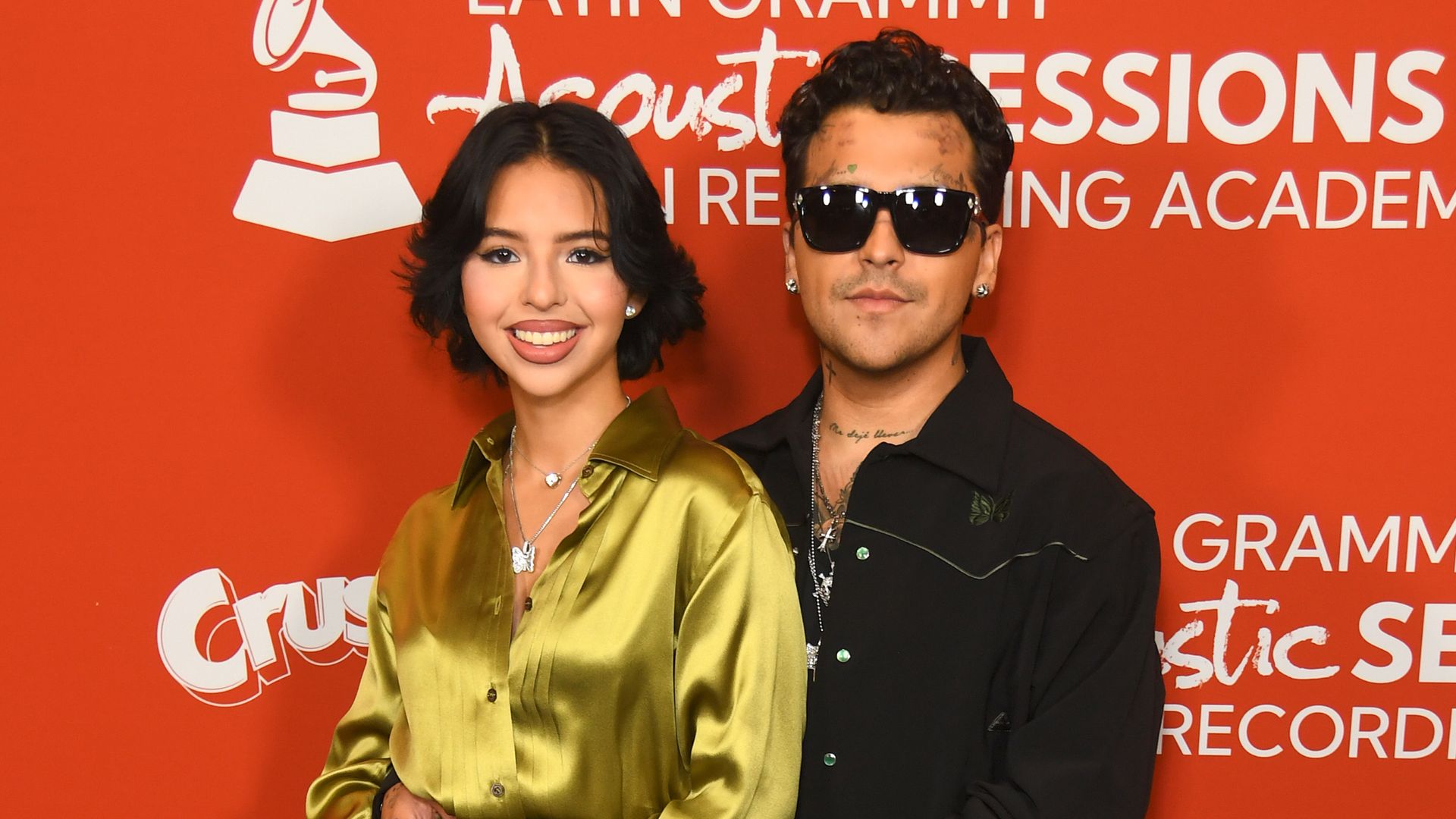 Latin GRAMMY 2024: el memorable encuentro de Nodal y Ángela Aguilar con Marc Anthony y su esposa | ¡HOLA!
