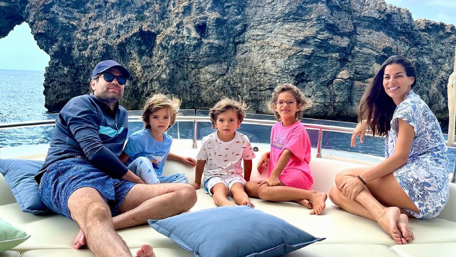 El intrépido viaje de Bárbara Coppel y su familia a Menorca