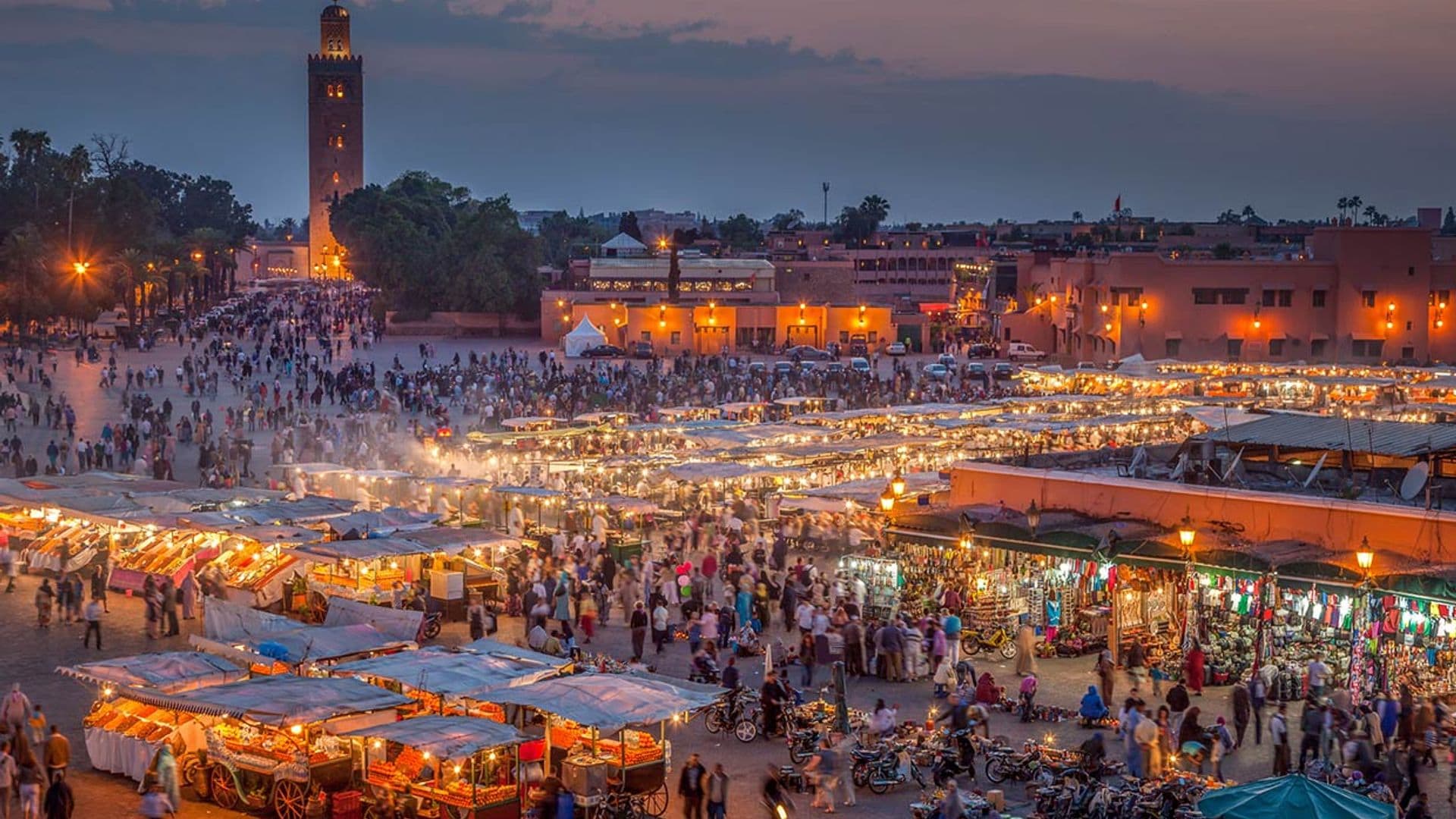 La plaza Jemaa el Fna, el lugar donde todo confluye