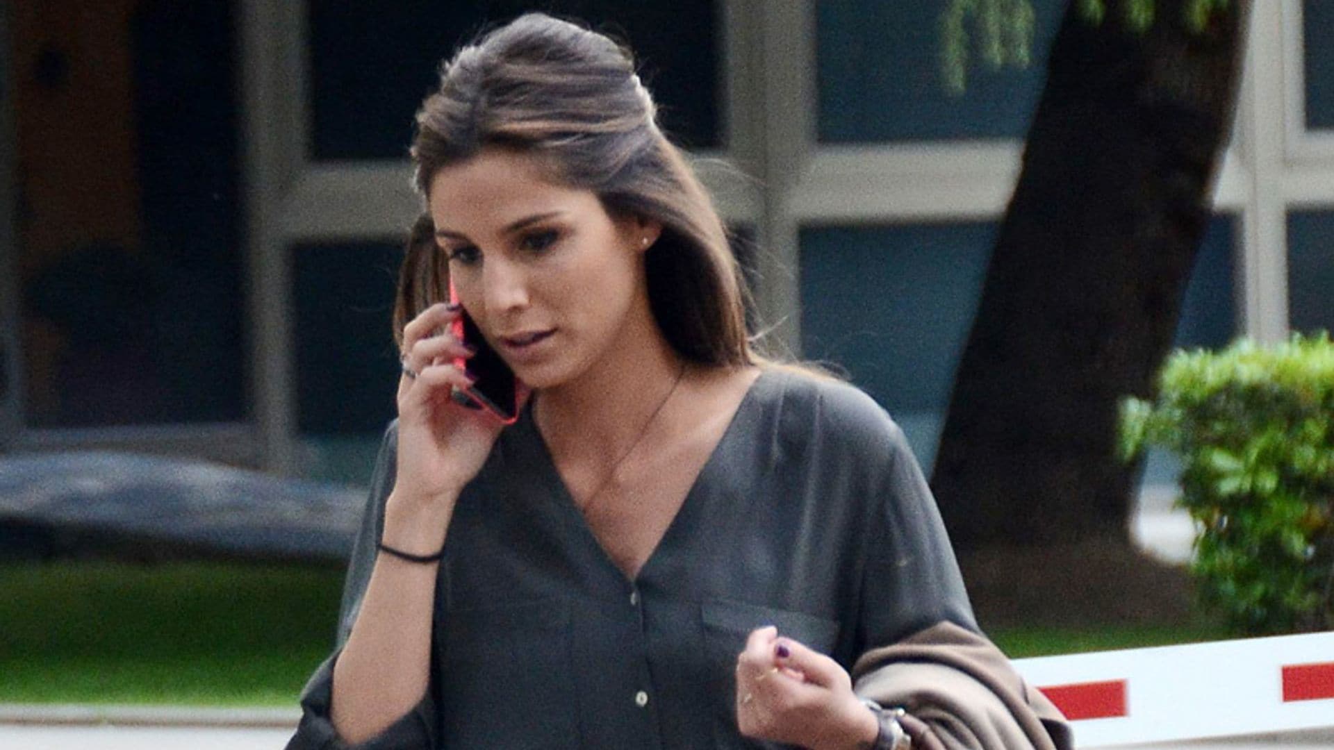 En ¡HOLA!, las lágrimas de Lucía Villalón tras su ruptura con 'Chicharito'