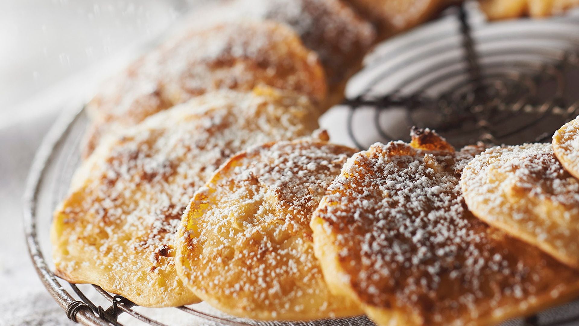 Blinis de manzana y almendra