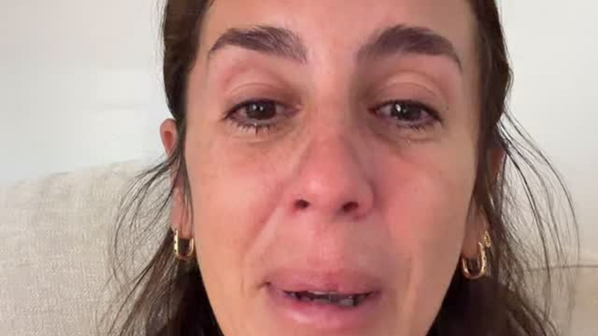 Anabel a lágrima viva en el vídeo publicado explicando la situación