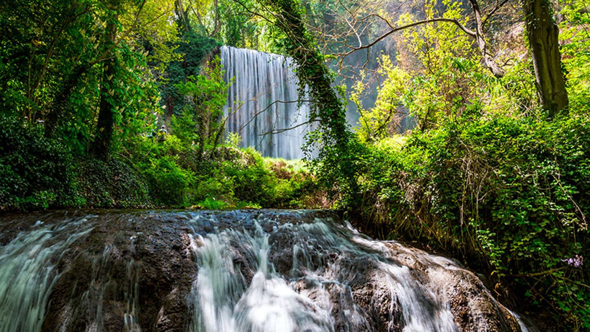 Las hoces del río Piedra, el monasterio y las cascadas más bellas de España