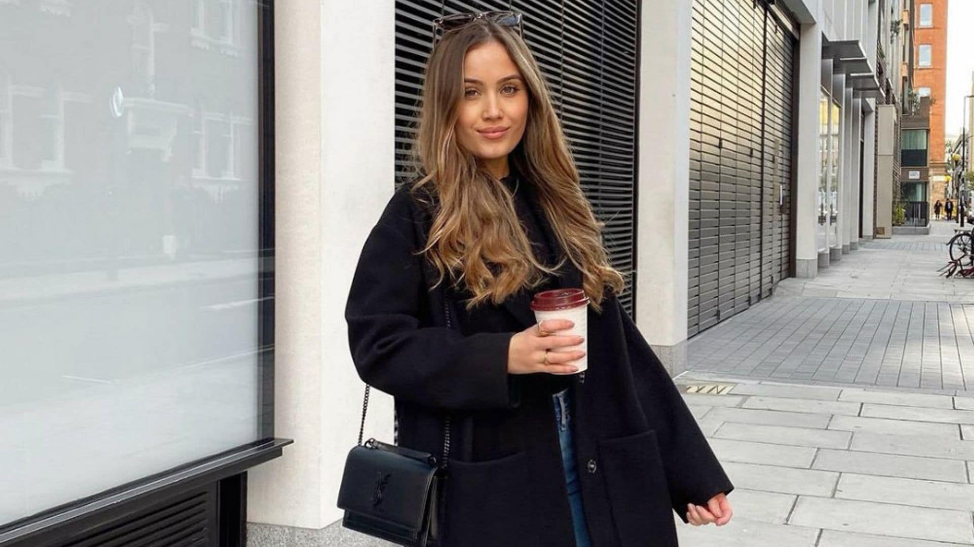 10 compras rebajadas que puedes conseguir ya, desde un abrigo hasta un bolso tendencia