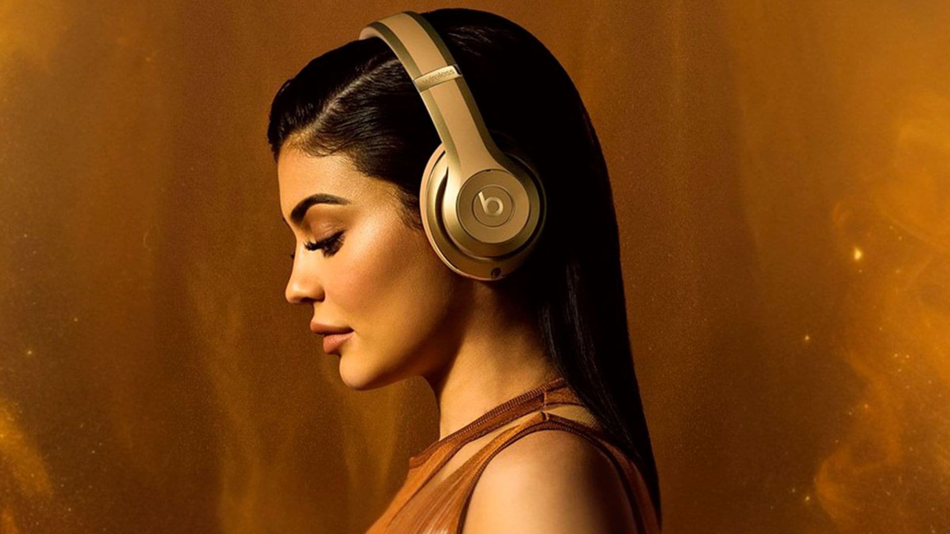 Consigue los auriculares Apple favoritos de las 'celebrities' con 80 euros de descuento en Black Friday 2023