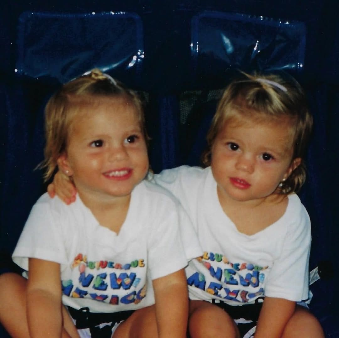 Victoria y Cristina Iglesias cuando eran pequeñas
