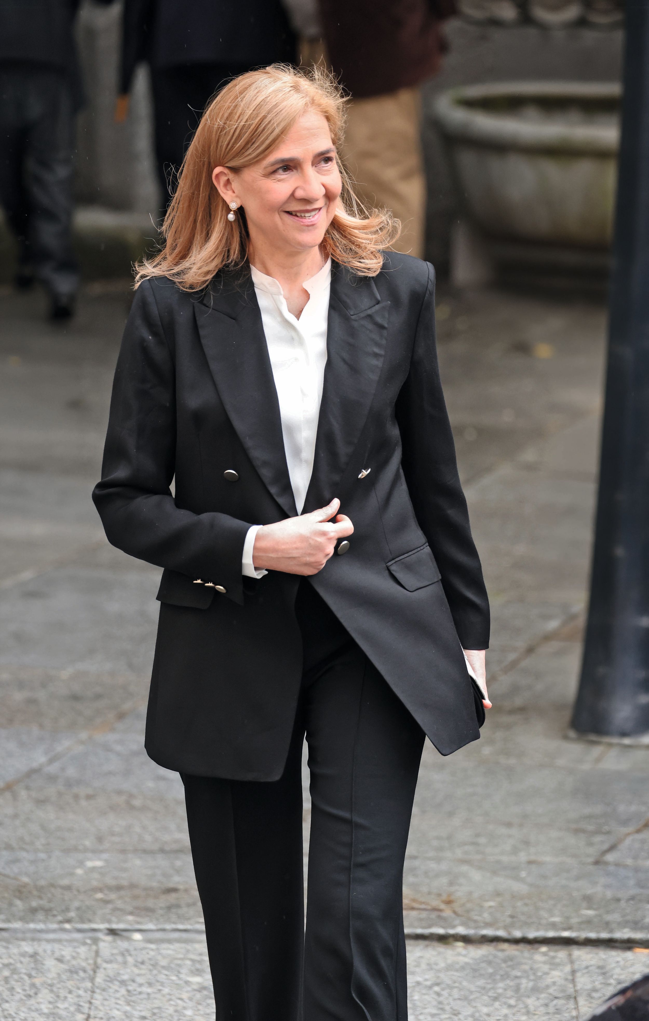 La infanta Cristina cumple 61 años y pasa página: deja su trabajo en Ginebra y se instala definitivamente en Barcelona