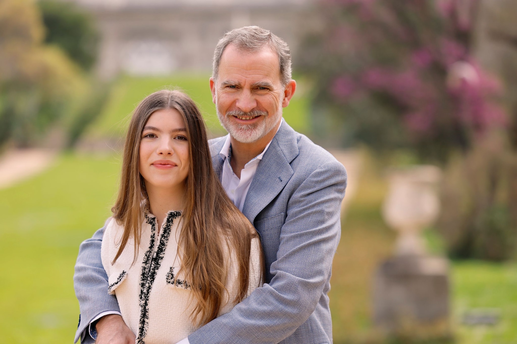 La infanta Sofía con el rey Felipe
