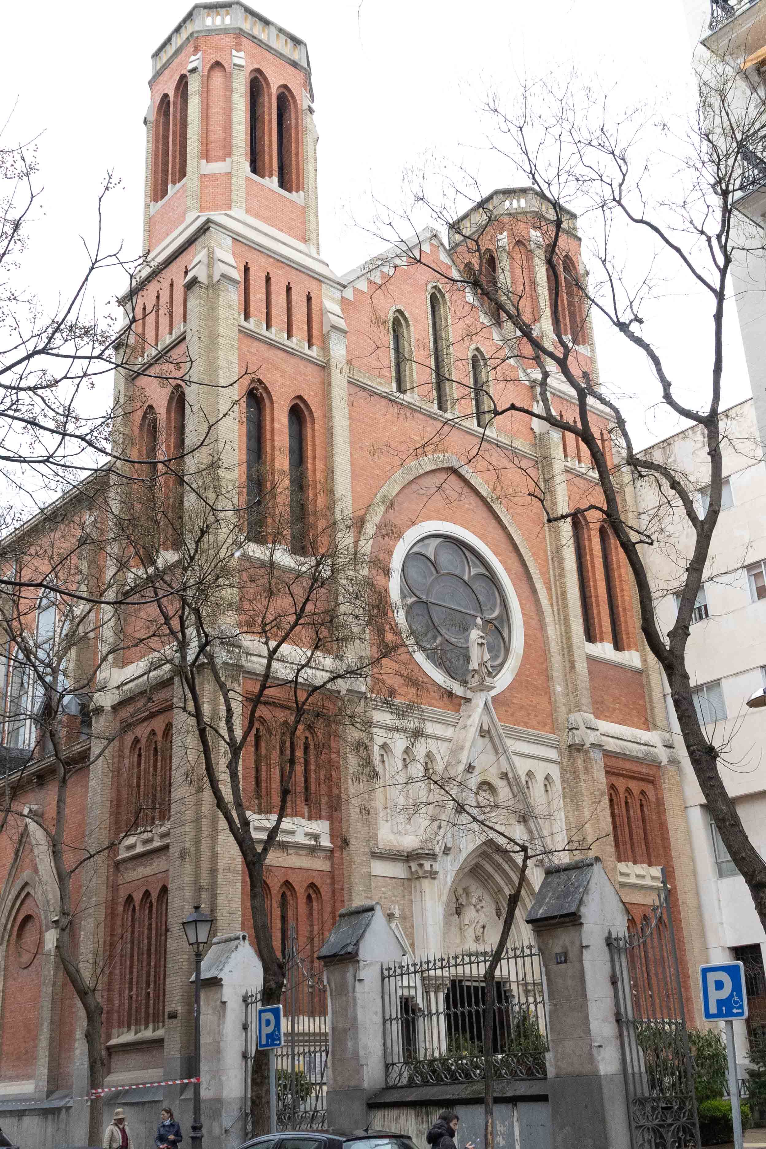 Casilda Arena y Carlos Martínez se dieron el 'sí, quiero' en la parroquia del Perpetuo Socorro