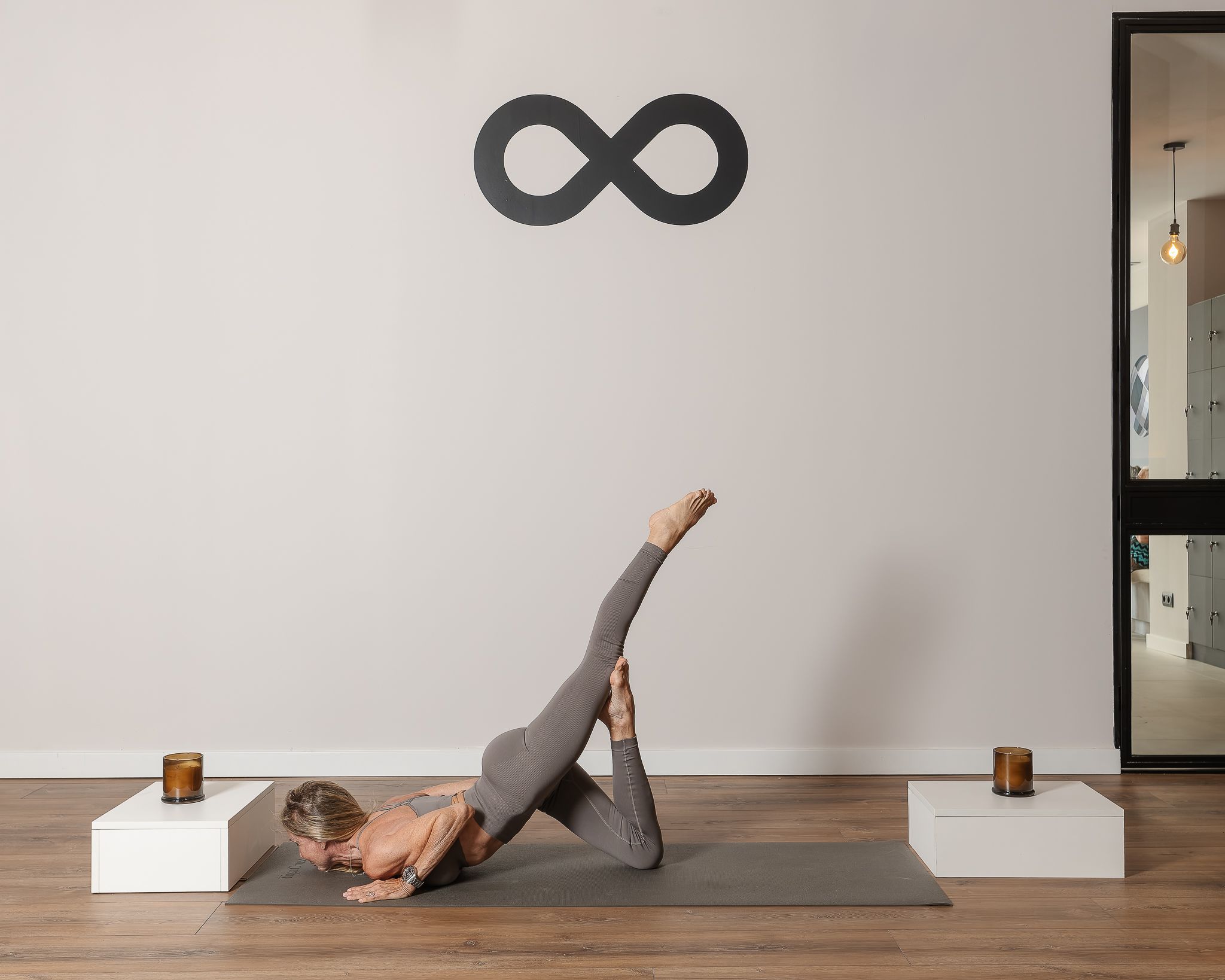 Susana García-Baquero haciendo yoga
