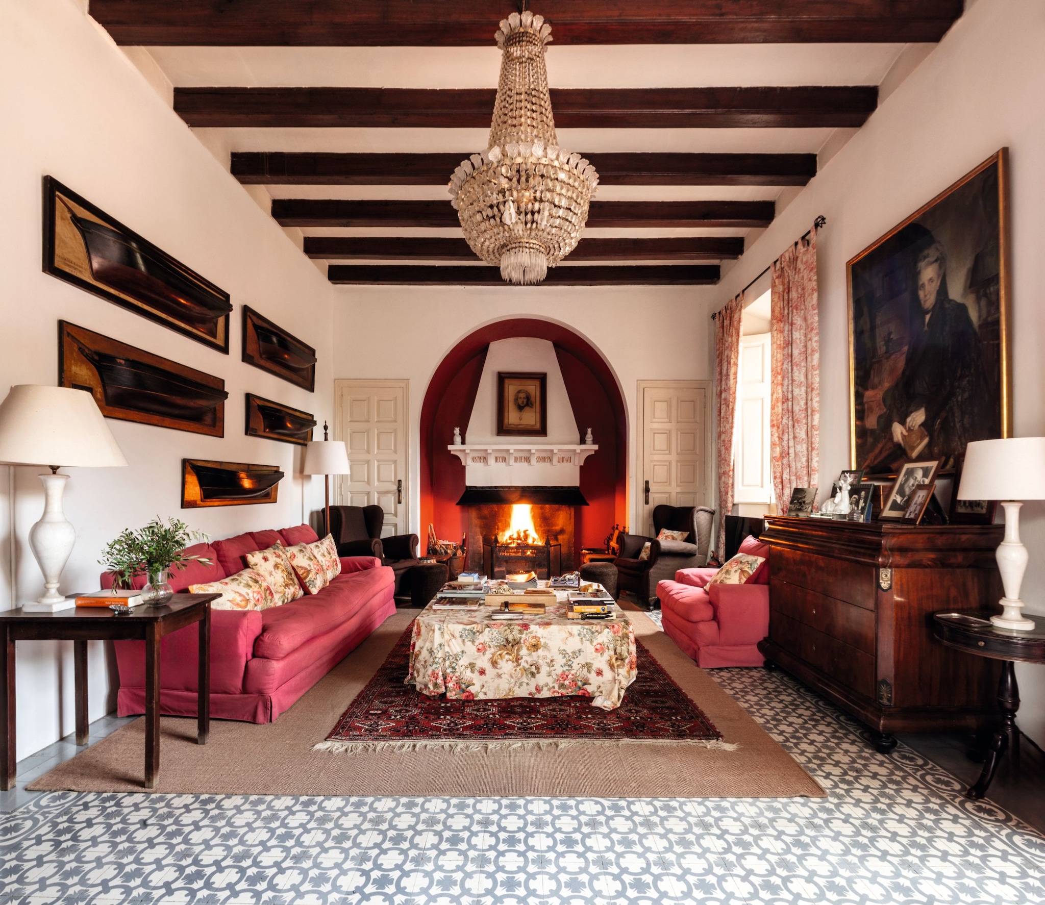 El escritor Rafa Tarradas Bultó y su madre, Lucía Sagnier nos invitan a conocer su Masía en el Penedés