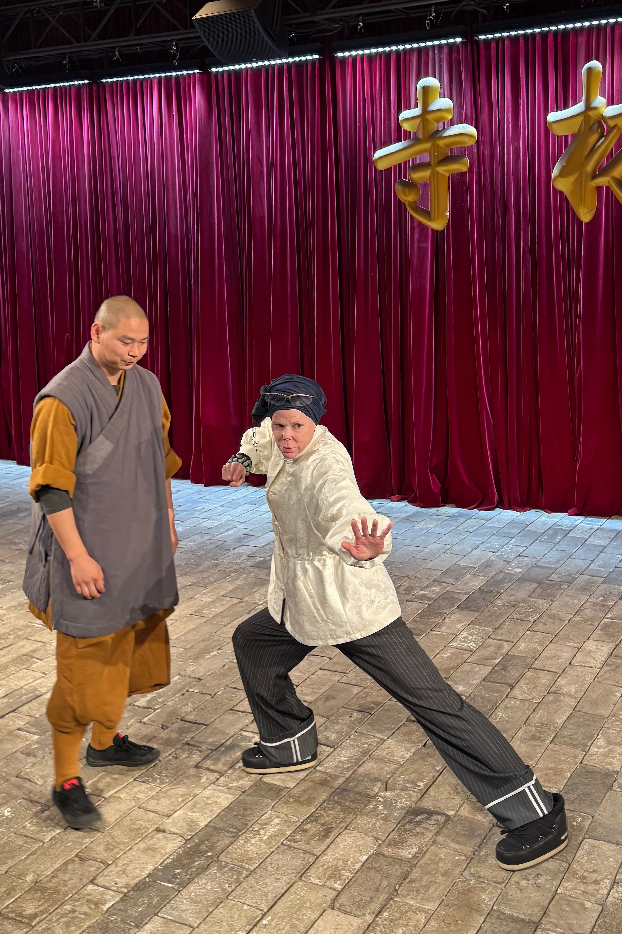Kalina de Bulgaria haciendo kung fu