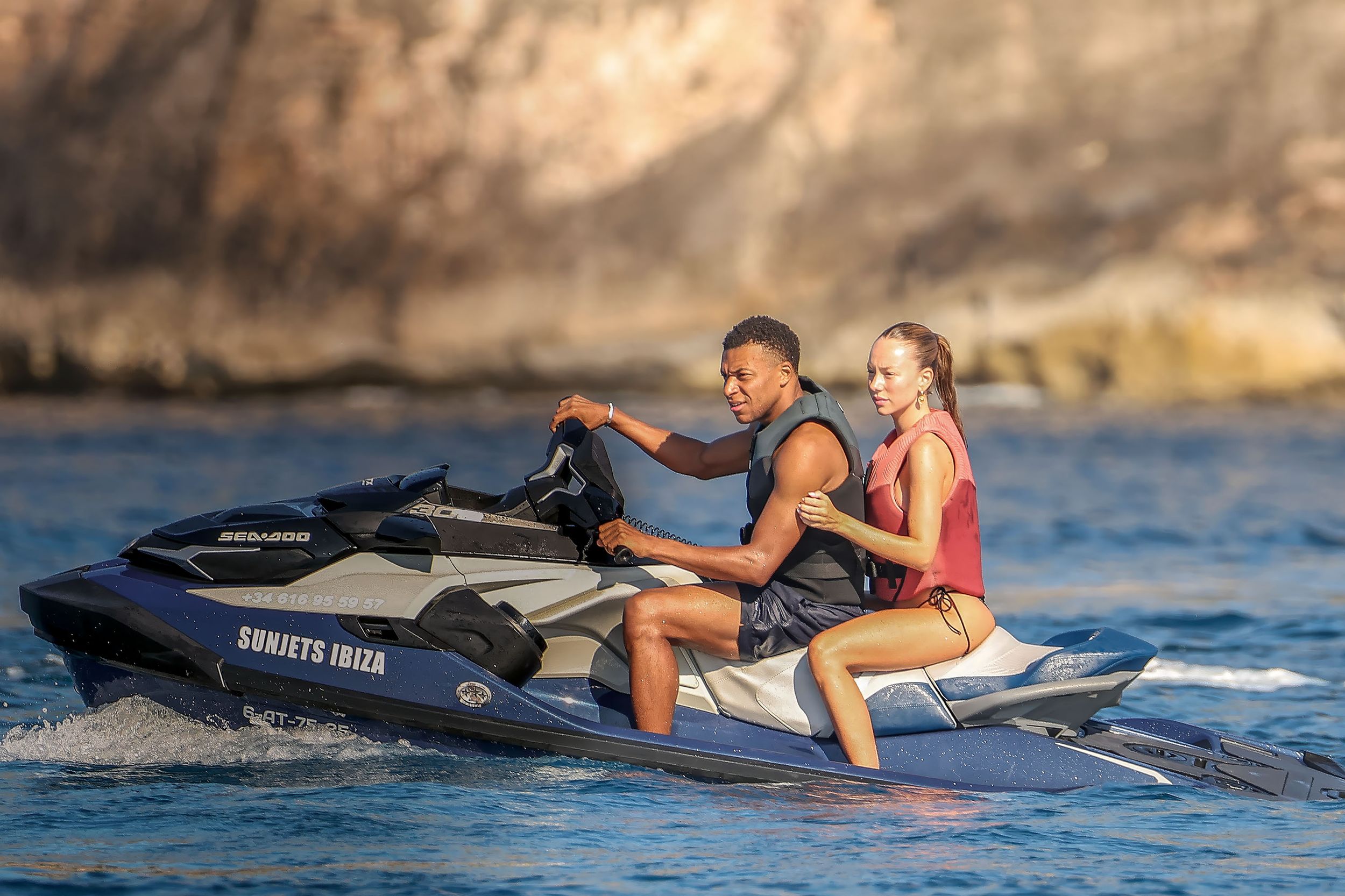 Ester Expósito Kylian Mbappé