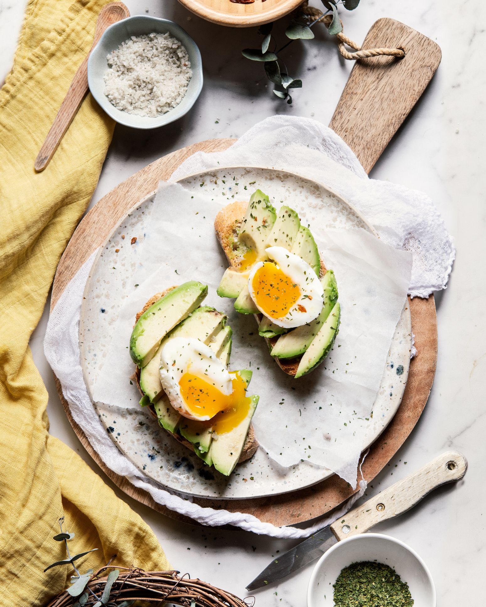 tostada de aguacate y huevo