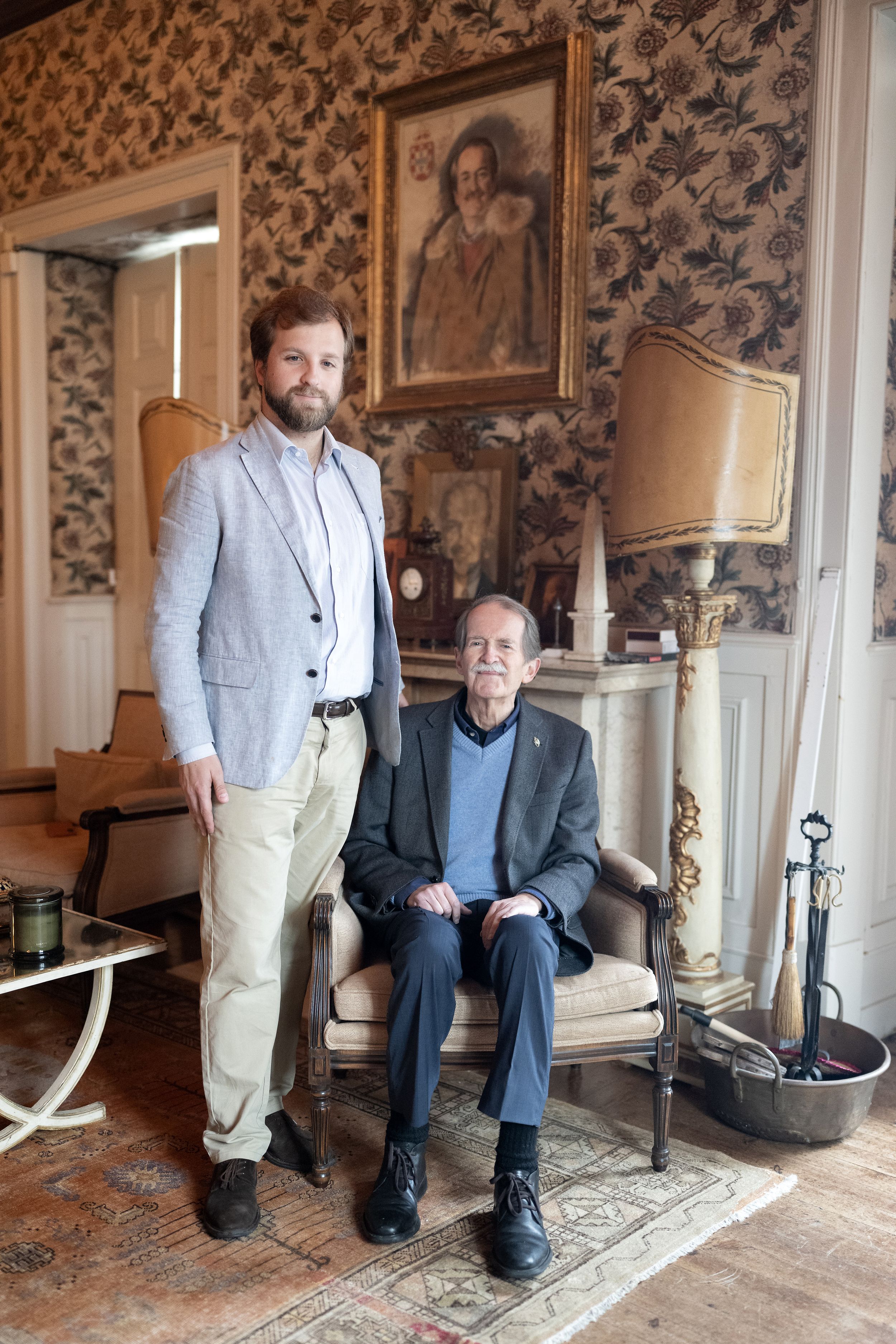 Alfonso de Braganza con su padre, Dom Duarte Pío