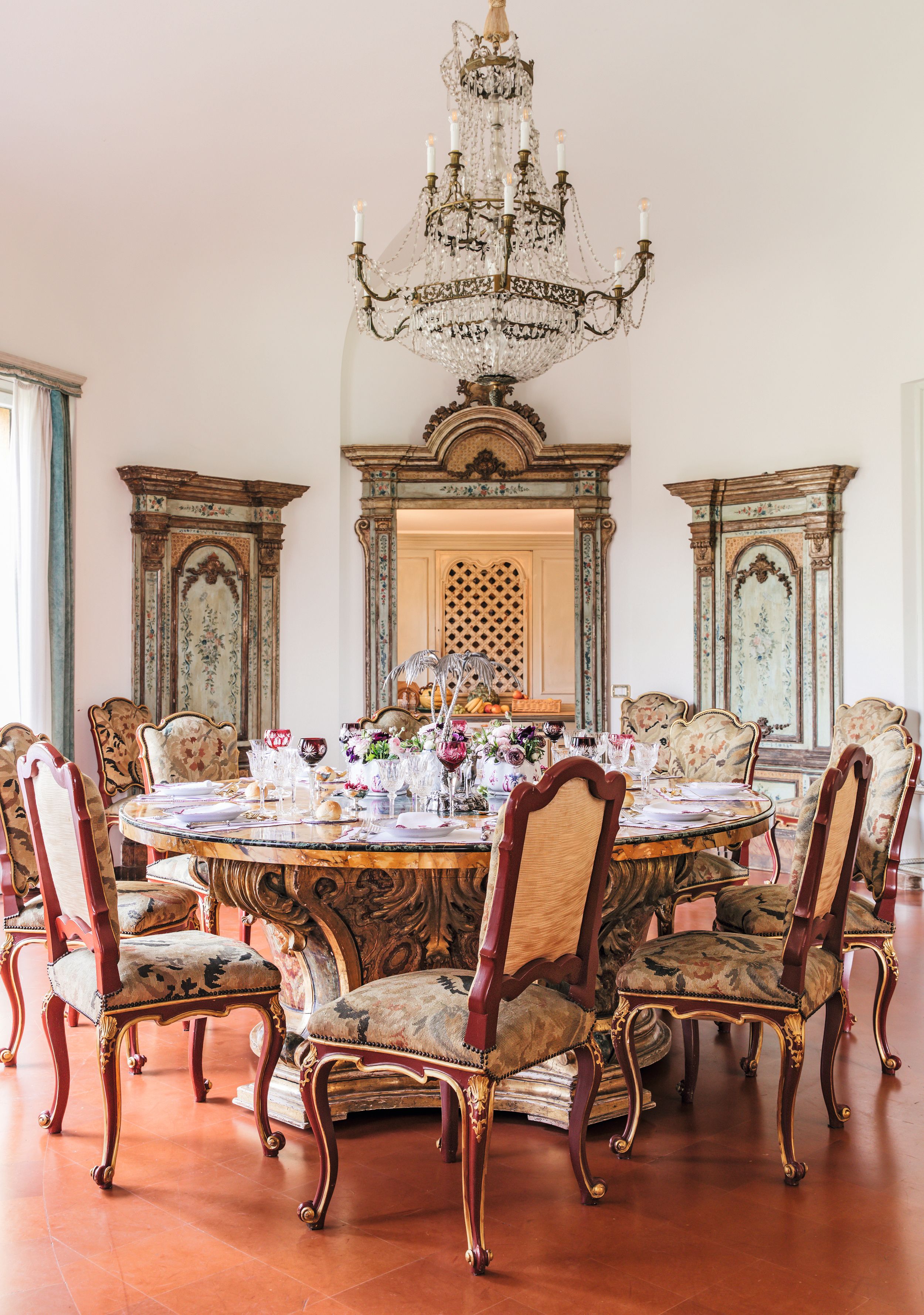 Maria Sole Torlonia heredera de dos grandes dinastías italianas, nos abre las puertas de su majestuosa finca familiar