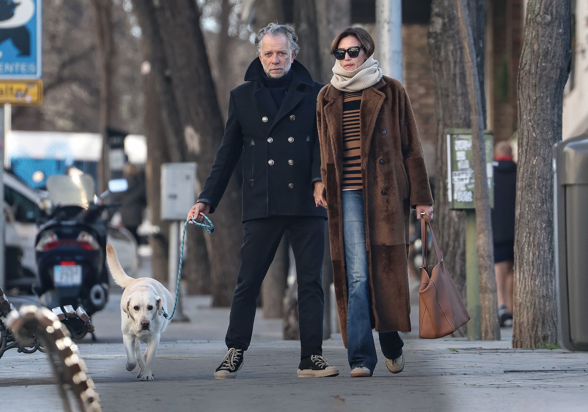 Por su parte, Bill también tiene dos hijos, Julian y Jamie, fruto de su primer matrimonio