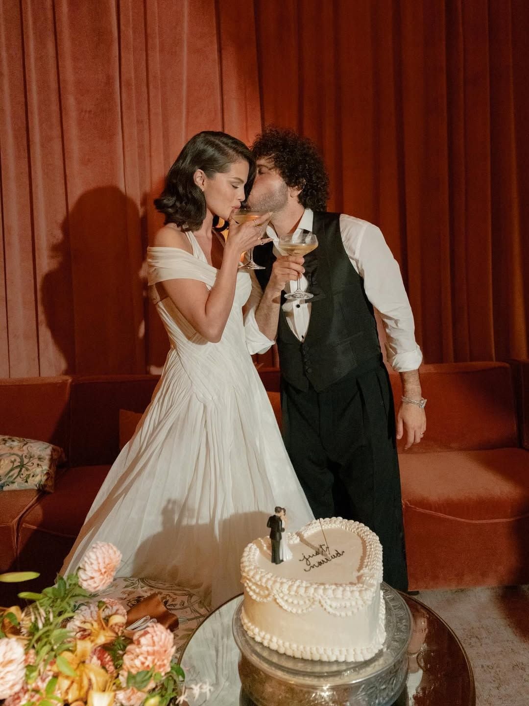 Selena Gomez y Benny Blanco el día de su boda
