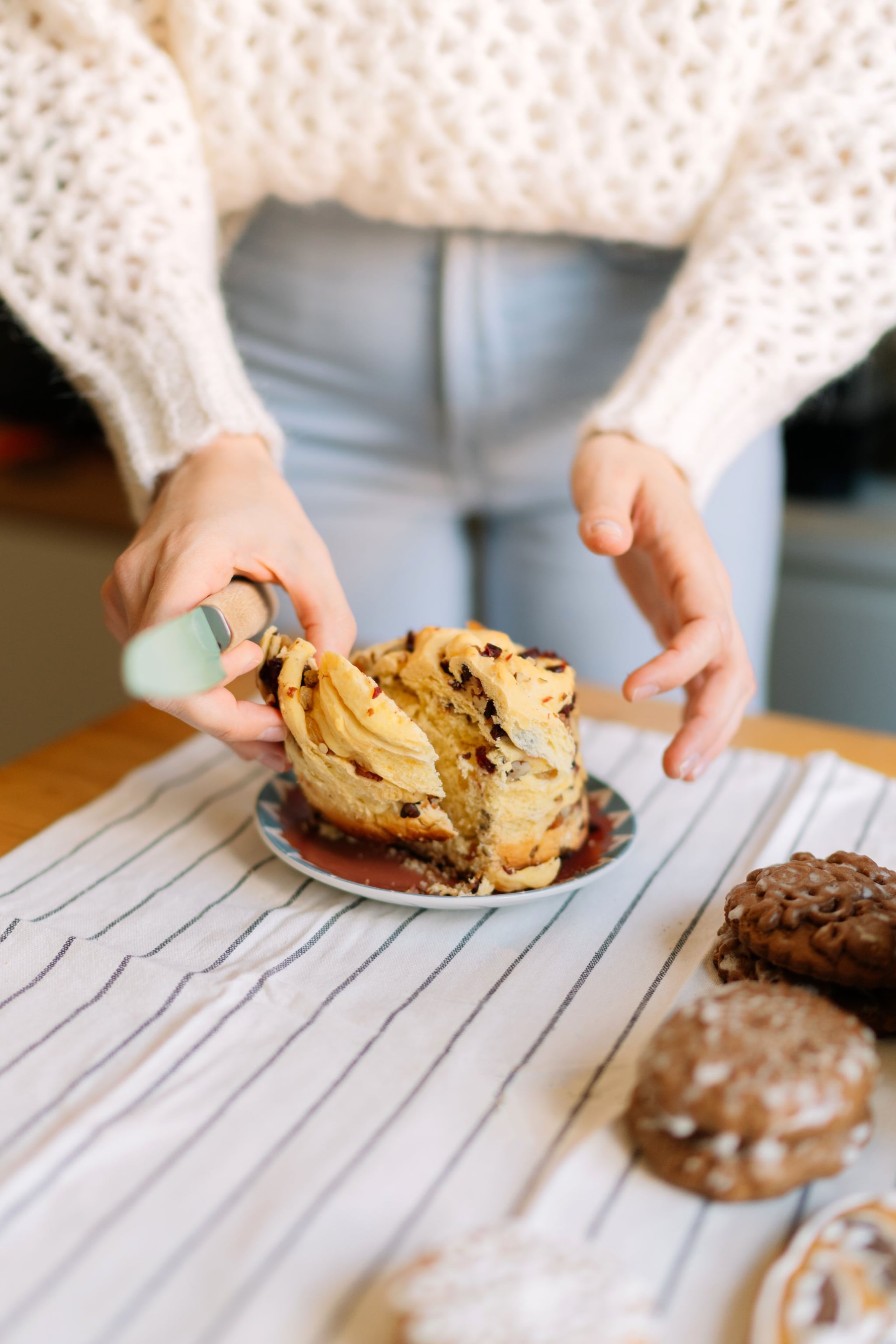 Dormir mal engorda: cómo el sueño desajusta tus hormonas del hambre a partir de los 40