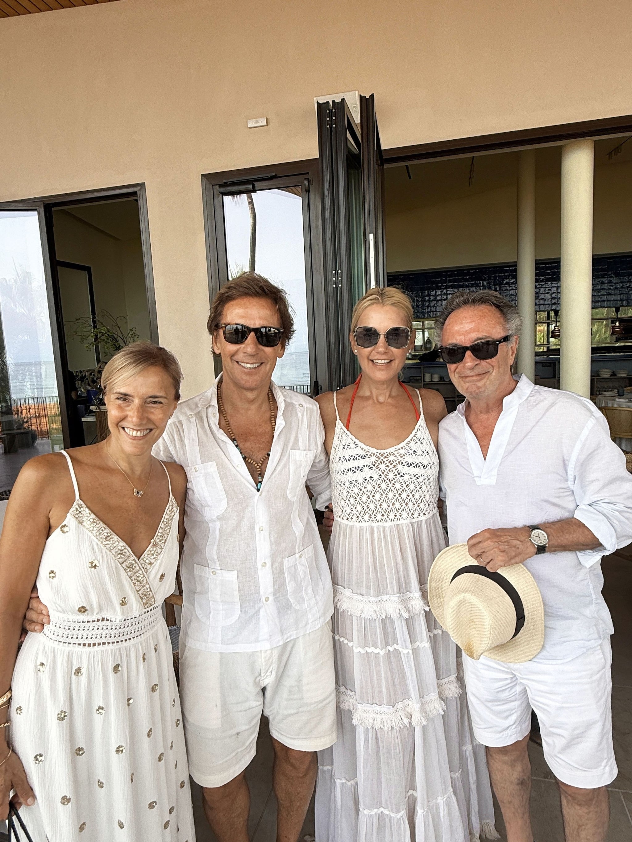 Valeria y Alejandro con sus amigos Marina Borenstzein y Oscar Martínez