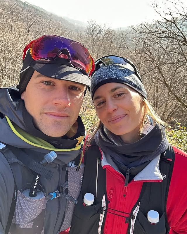 Claudia Osborne y José Entrecanales de trekking por su cumpleaños