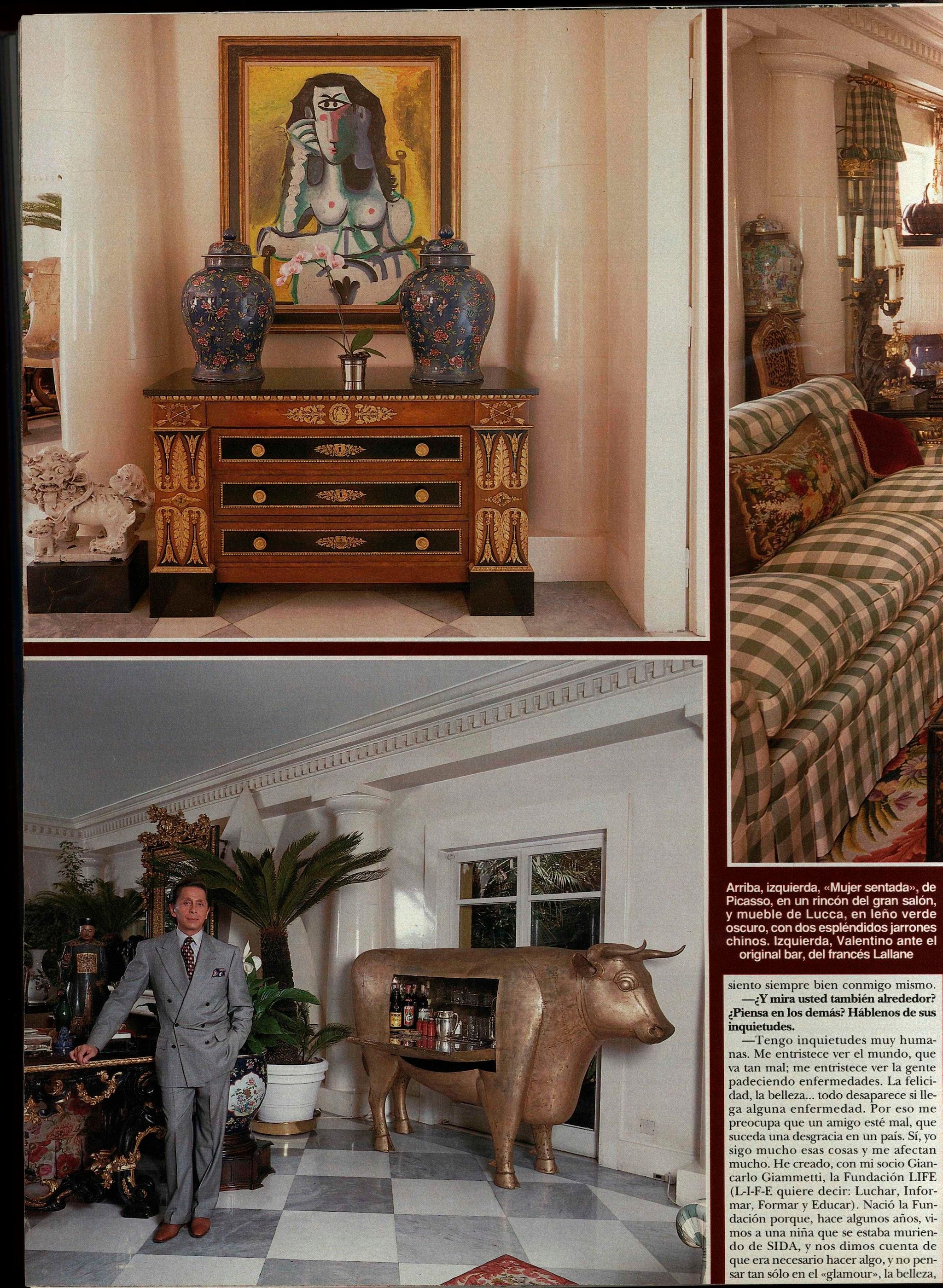 Valentino posando en algunas de las estancias de su casa romana