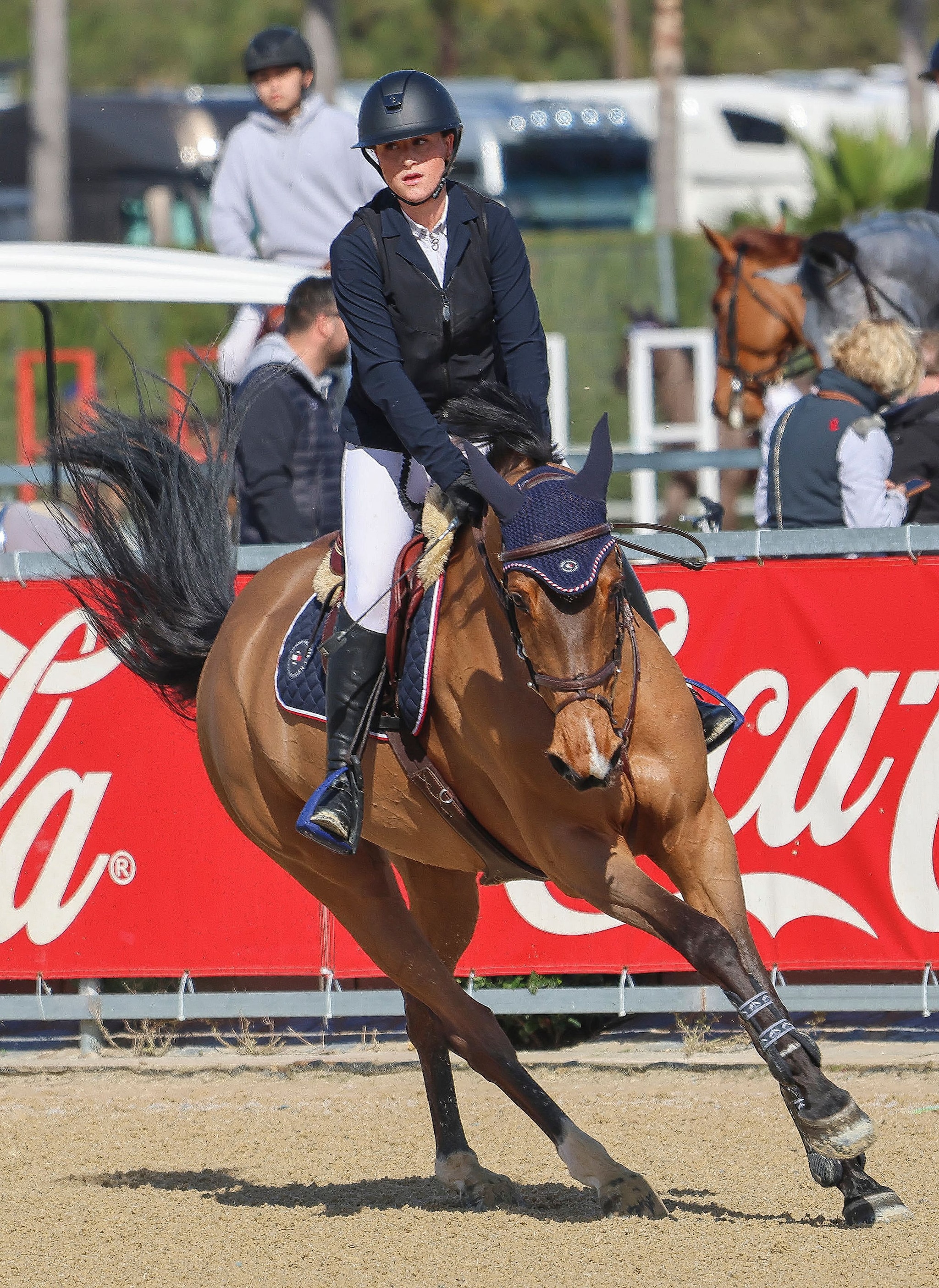 Emma Behn compitiendo