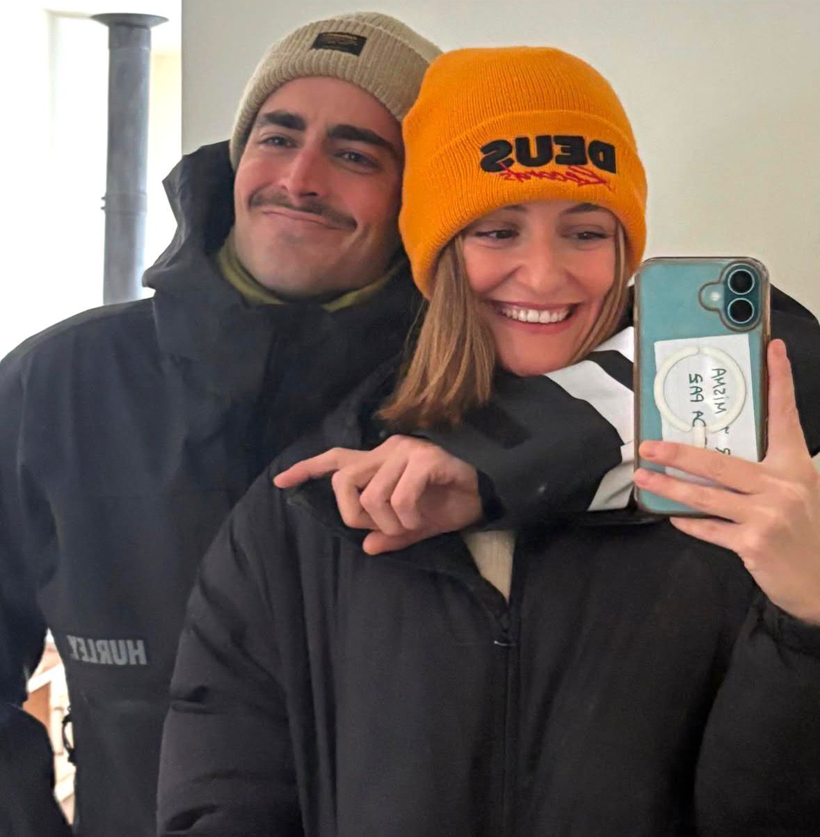 Andrea Molina con su pareja el junto al músico Juan Fernández Castaño