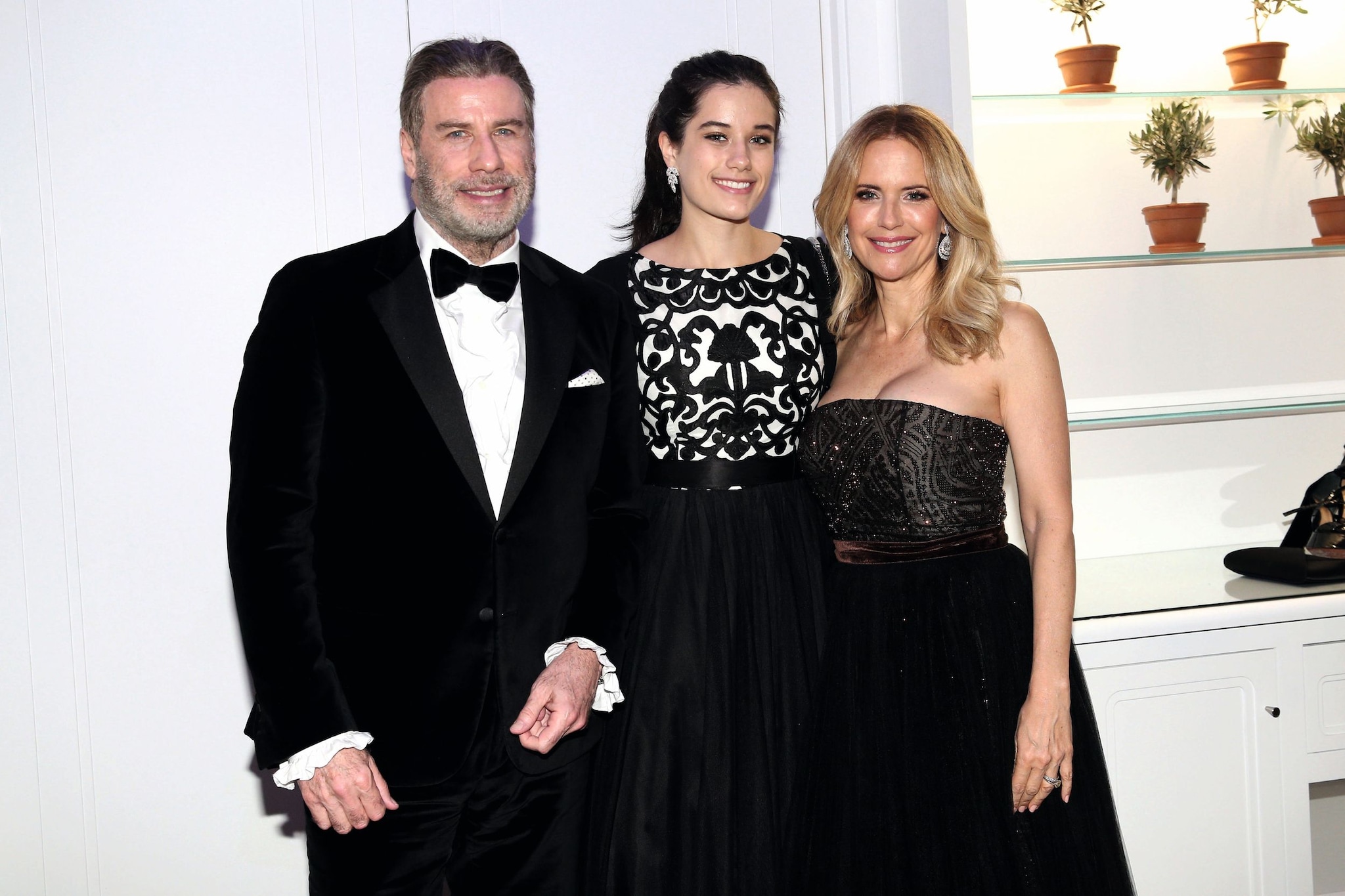 Ella con sus padres, John Travolta y Kelly Preston