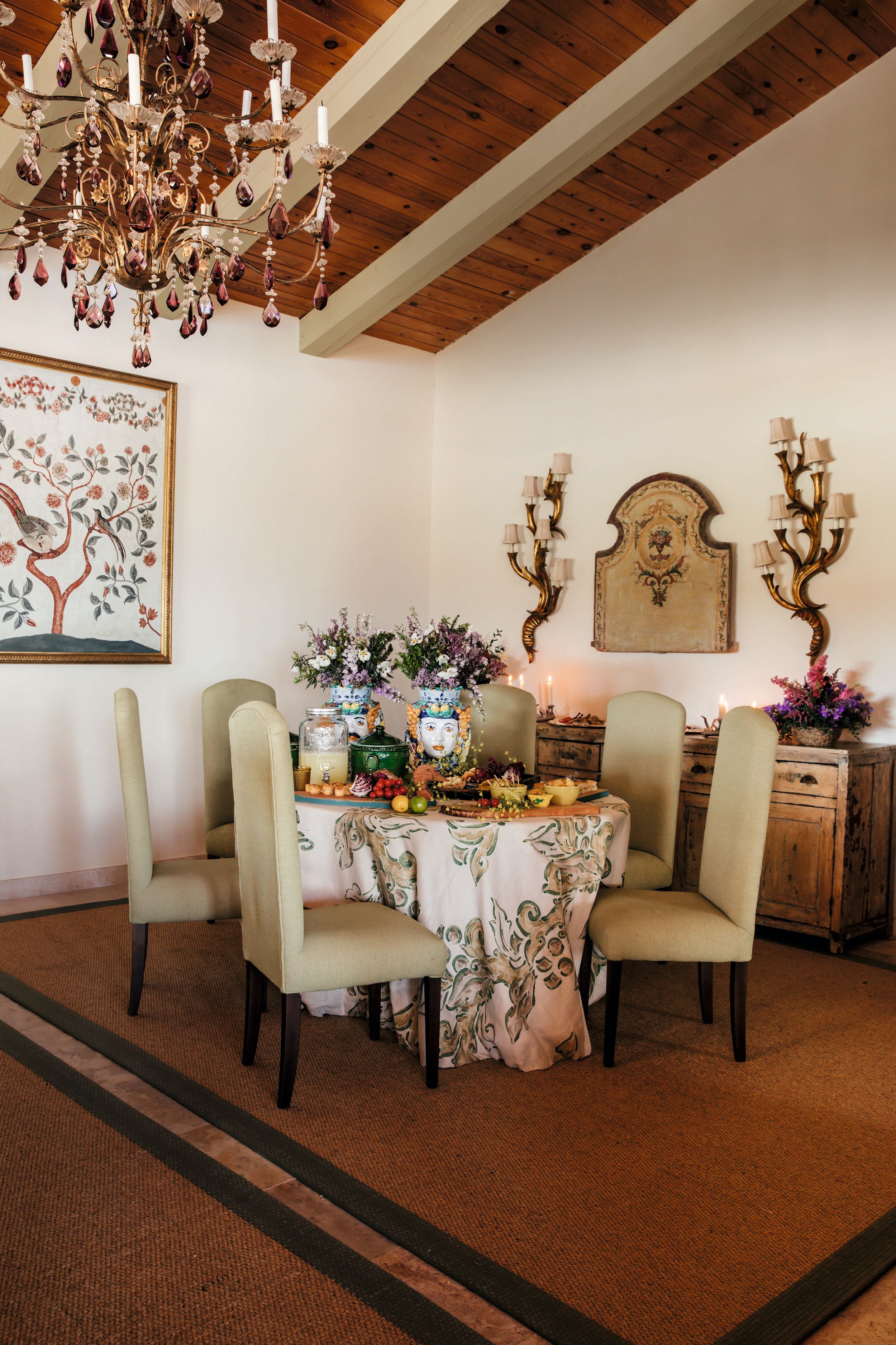 Otra zona de comedor, junto a la cocina