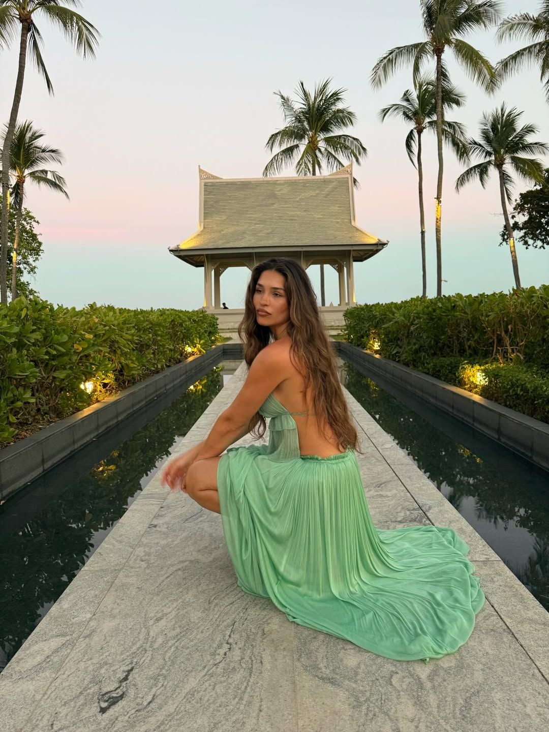Isaya Elais en la playa