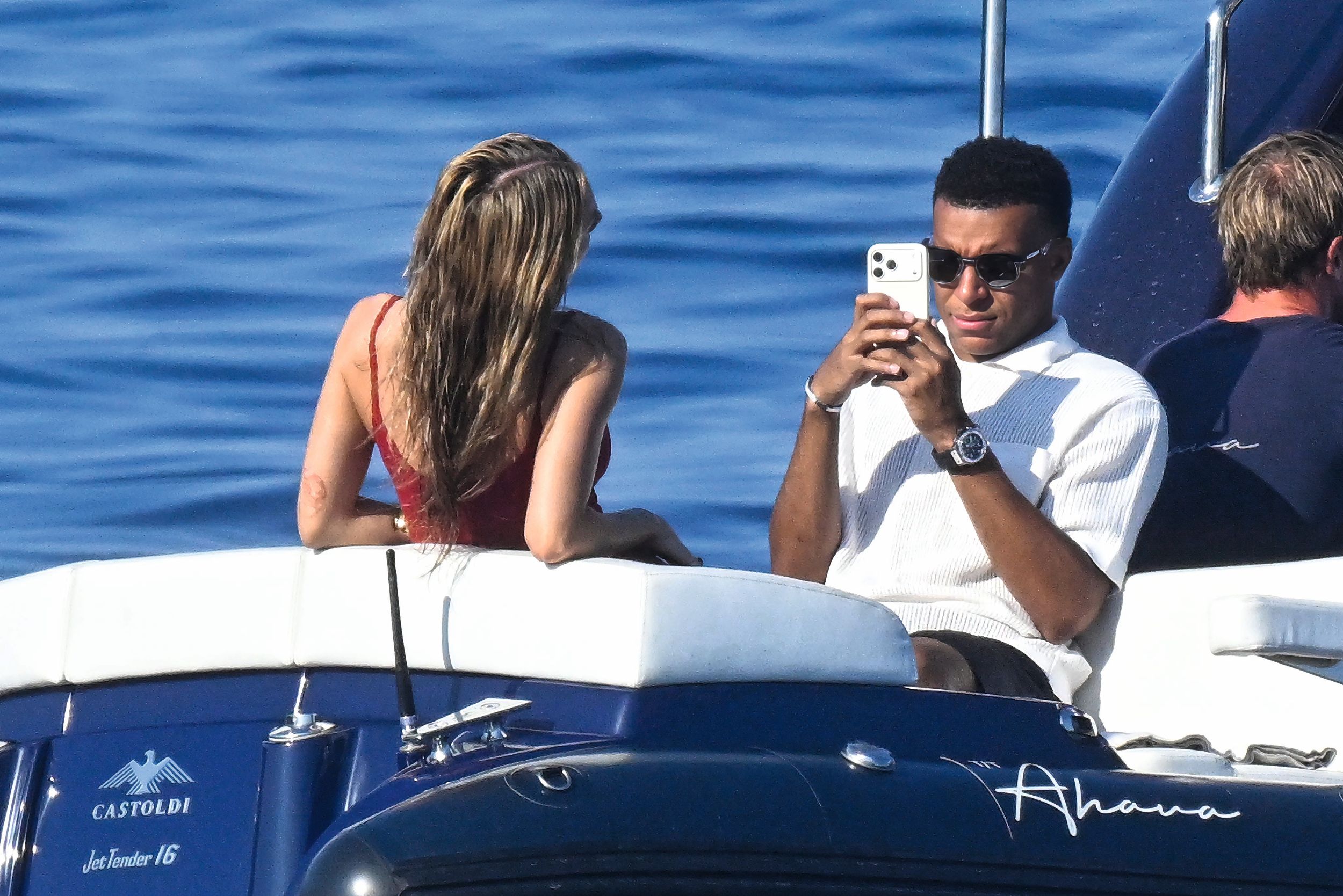 Ester Expósito de vacaciones en Cerdeña con Kylian Mbappé