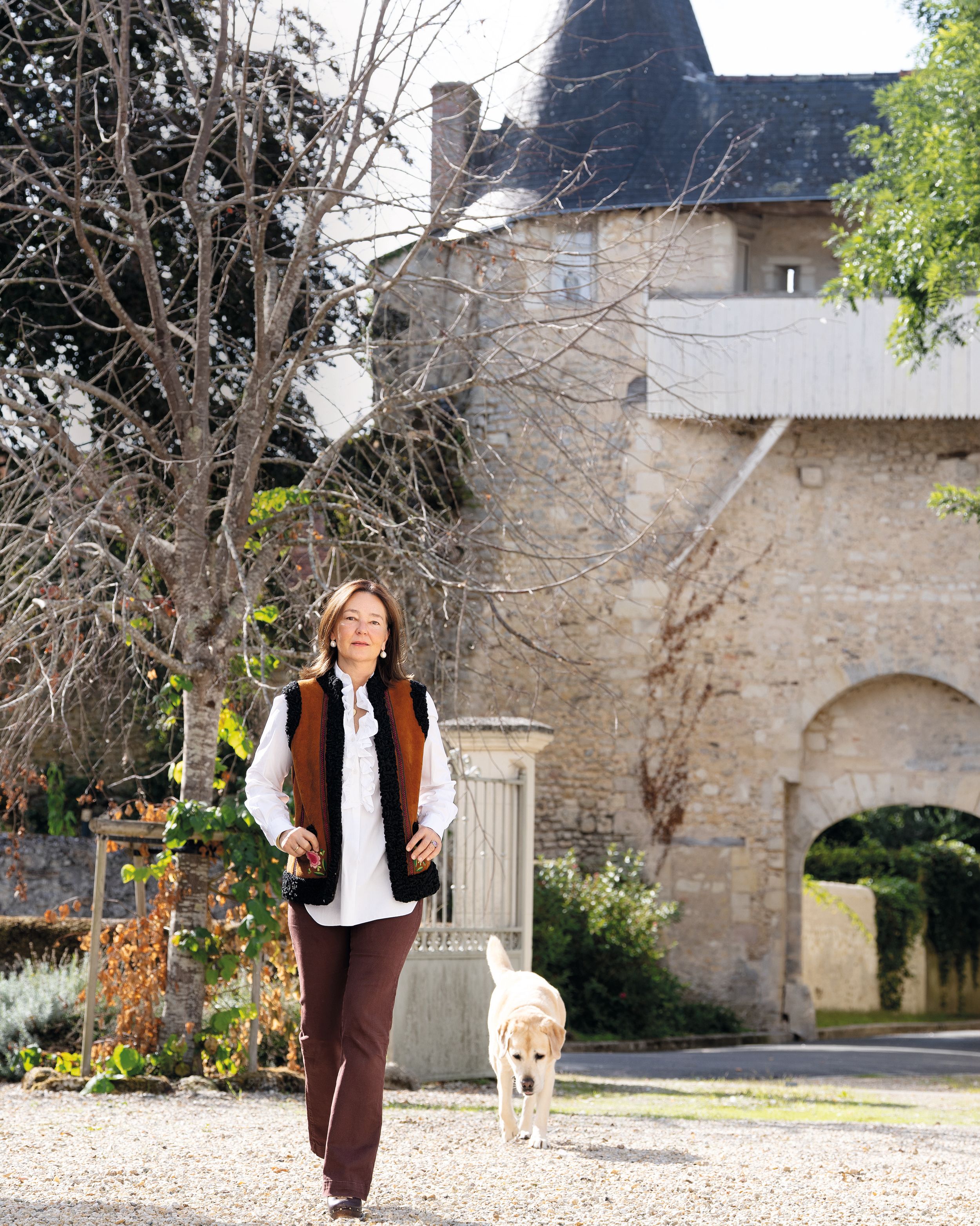 Krystyna Dwernicka nos recibe, junto a sus tres hijos, en su extraordinaria casa de campo en el Valle del Loira