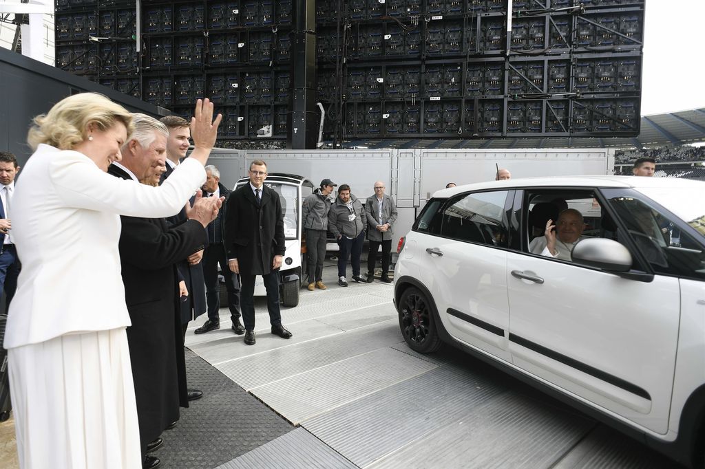 El Papa Francisco en Bélgica con Felipe y Matilde de Bélgica 