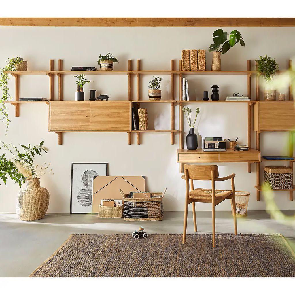 Estantería modular con escritorio y armarios