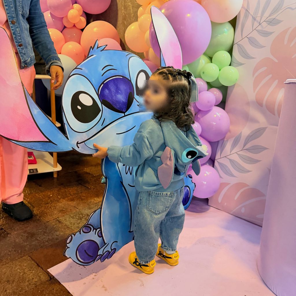 Tessa tuvo una fiesta con temática de Lilo y Stitch
