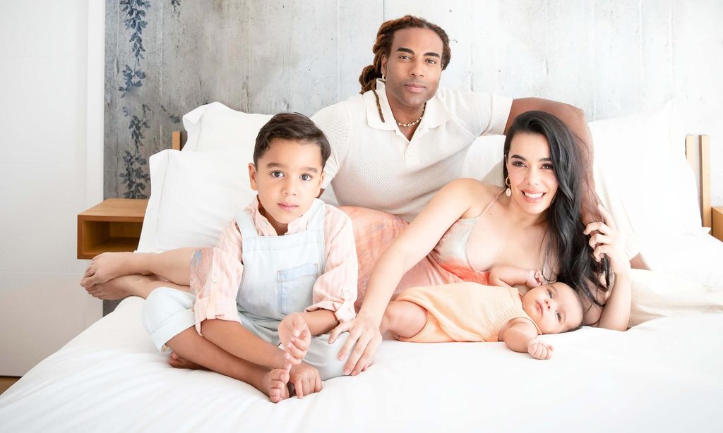 Beatriz Luengo con su familia