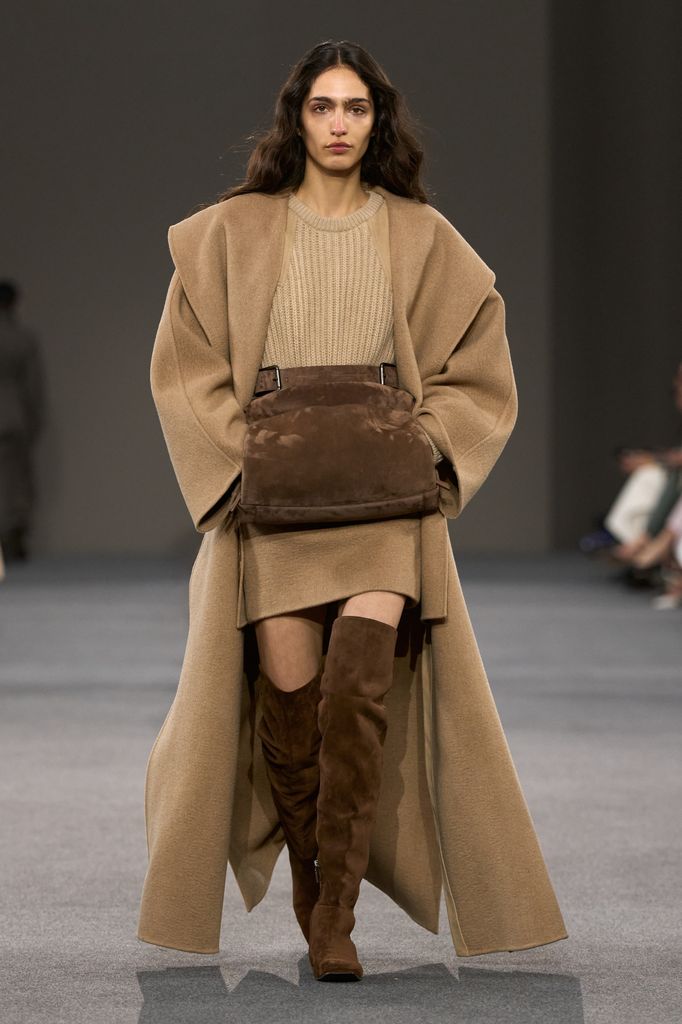 Sara Caballero (Max Mara Otoño/Invierno 2026-2027).