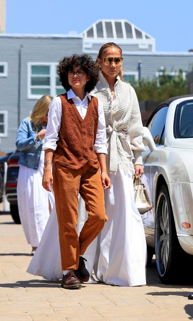 jennifer lopez y emme